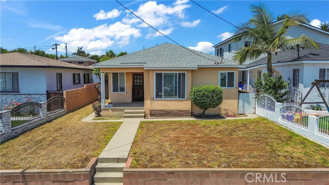 Wilmington, California, 90744, United States, 2 Bedrooms Bedrooms, ,1 BathroomBathrooms,Residential,For Sale,1981118