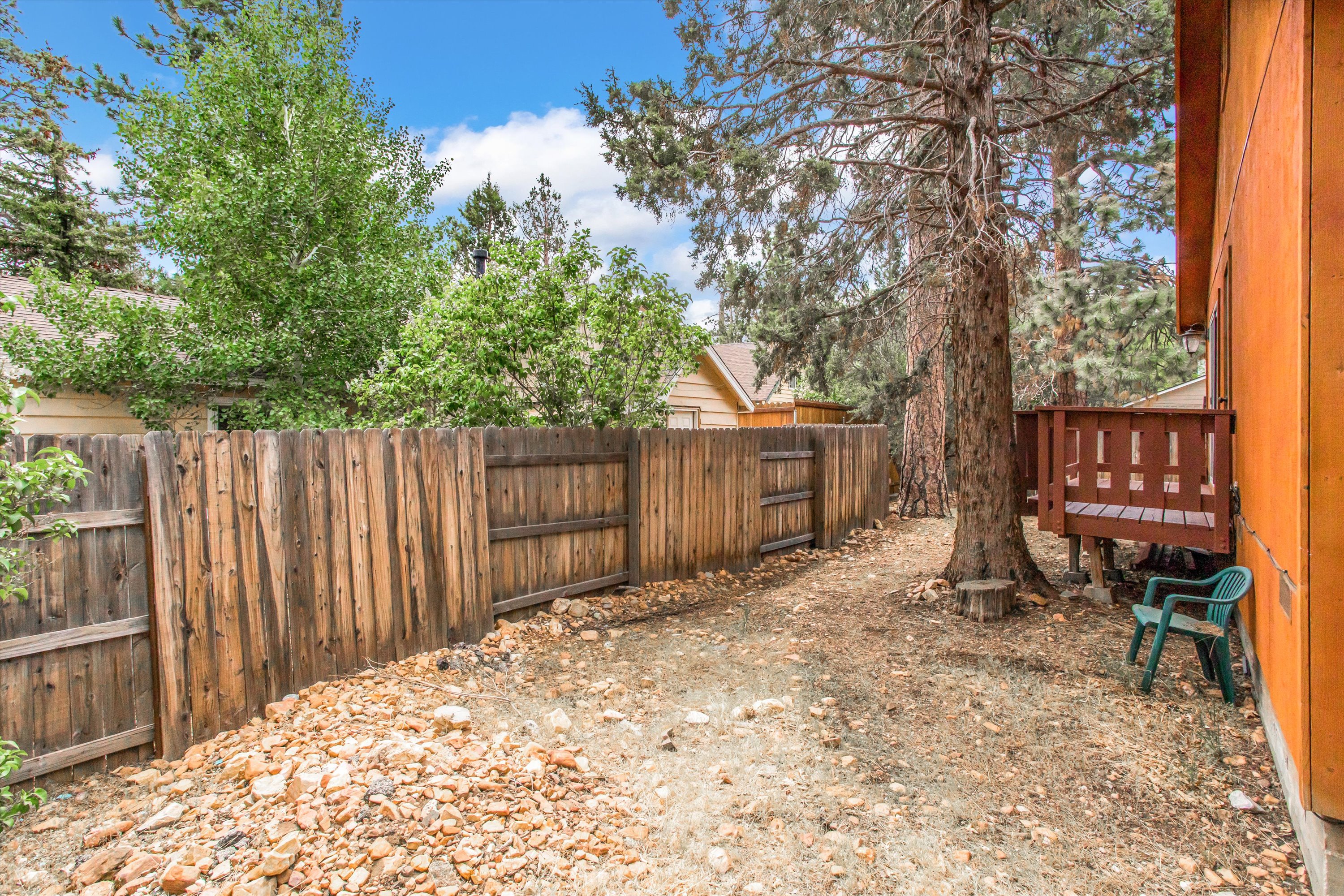 Sugarloaf, California, 92386, United States, 4 Bedrooms Bedrooms, ,2 BathroomsBathrooms,Residential,For Sale,1848559