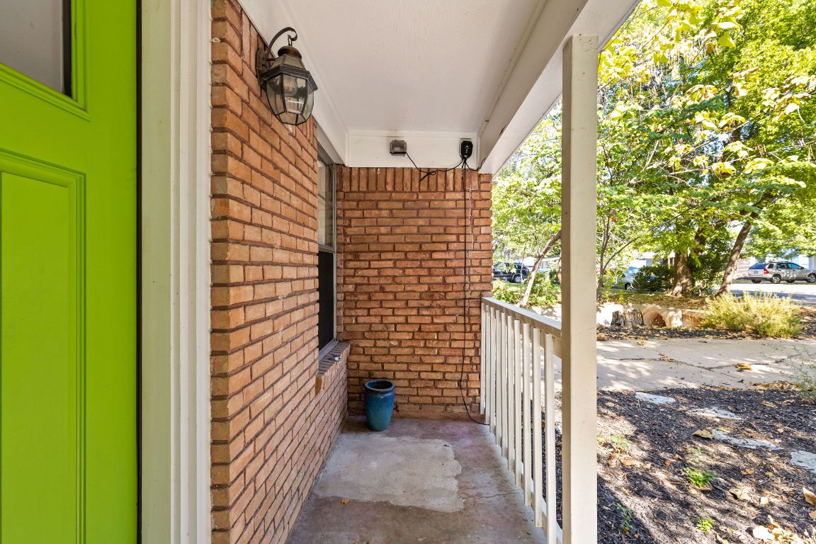 Austin, Texas, 78757, United States, 3 Bedrooms Bedrooms, ,2 BathroomsBathrooms,Residential,For Sale,1956821