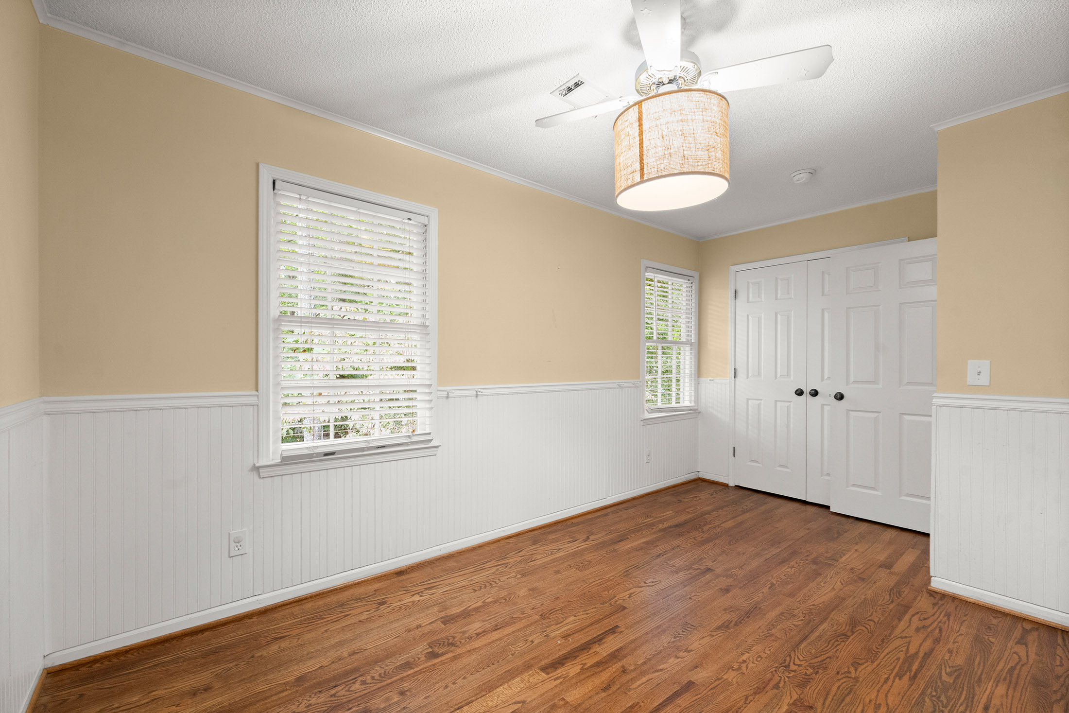  Beautifully Transformed Home in Lassiter School District - 物件實景
