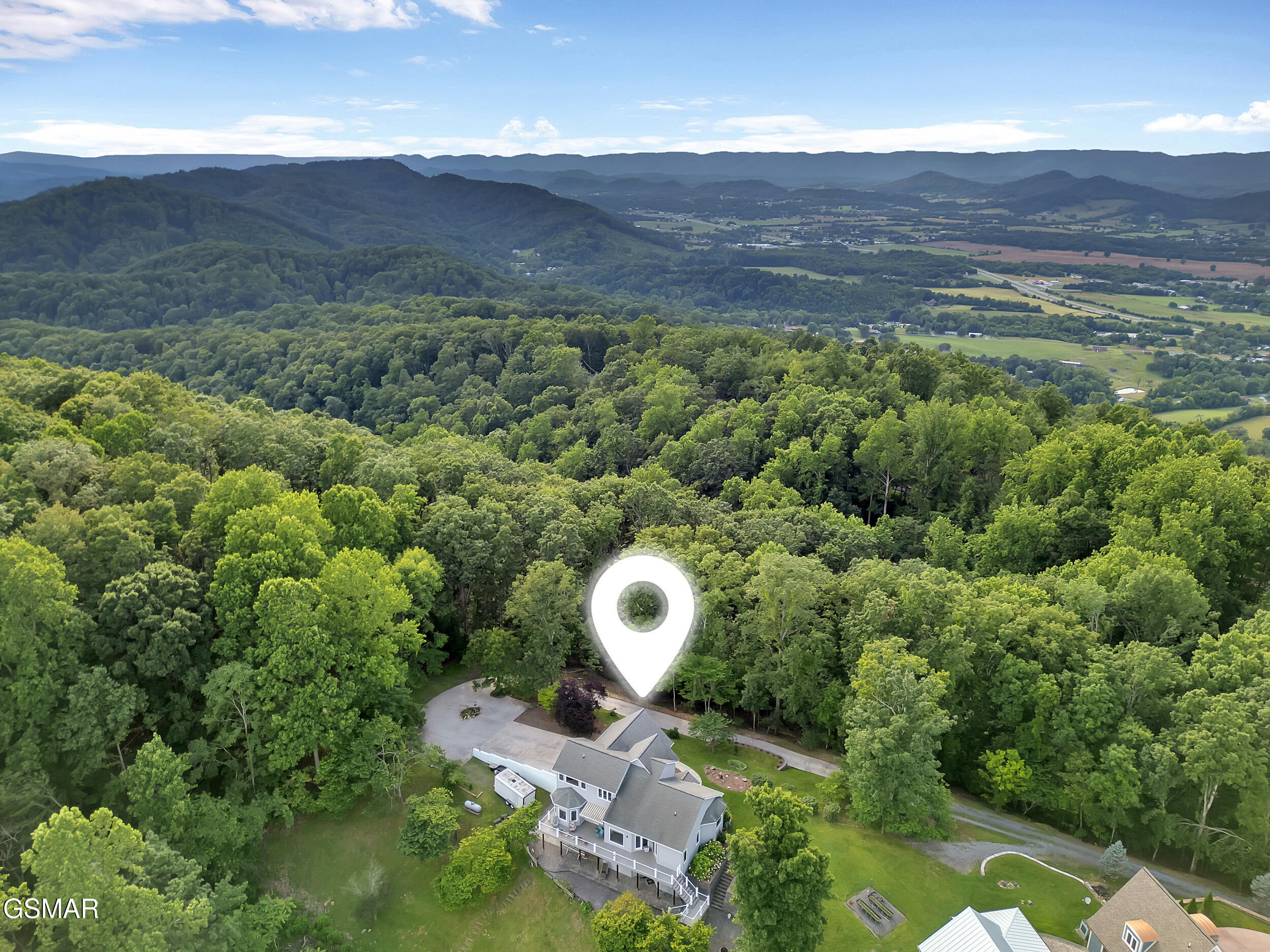 Mooresburg, Tennessee, 37811, United States, 2 Bedrooms Bedrooms, ,4 BathroomsBathrooms,Residential,For Sale,1861149
