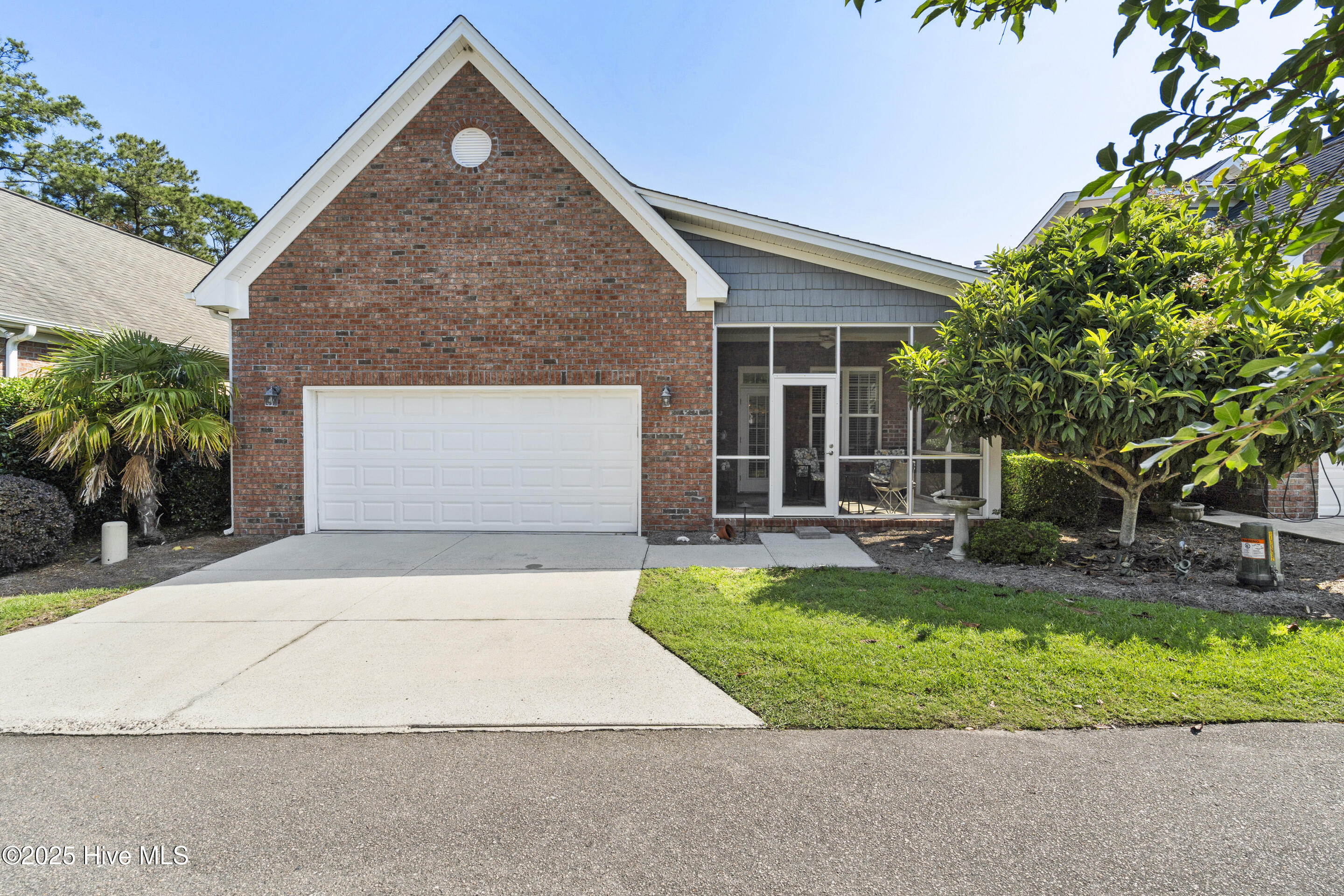 Wilmington, North Carolina, 28403, United States, 4 Bedrooms Bedrooms, ,3 BathroomsBathrooms,Residential,For Sale,1849696