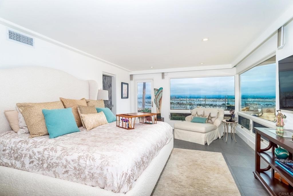 San Diego, California, 92106, United States, 4 Bedrooms Bedrooms, ,7 BathroomsBathrooms,Residential,For Sale,1988127