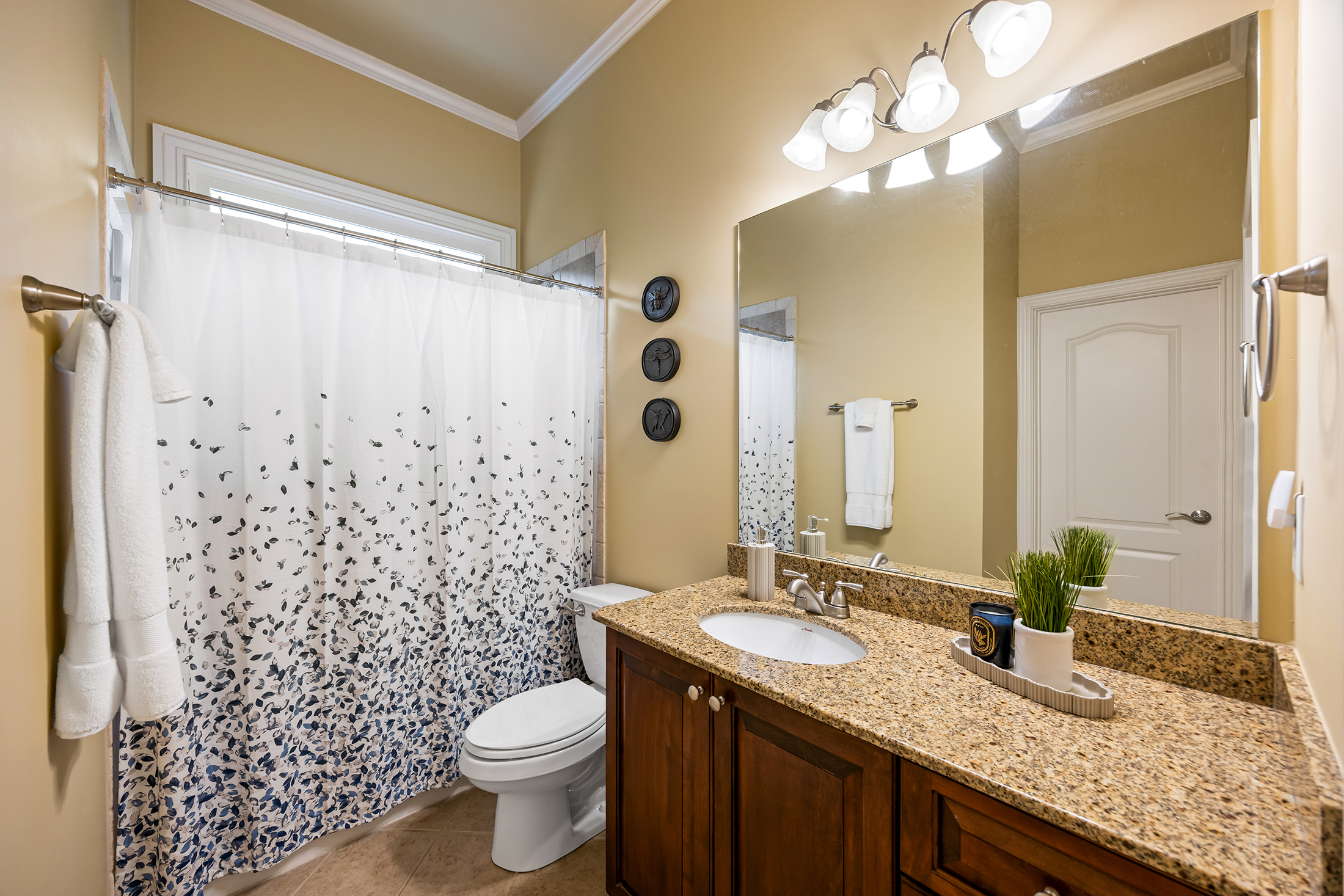  Set on a Spacious Cul-de-Sac Lot in Arbor Green - 物件實景
