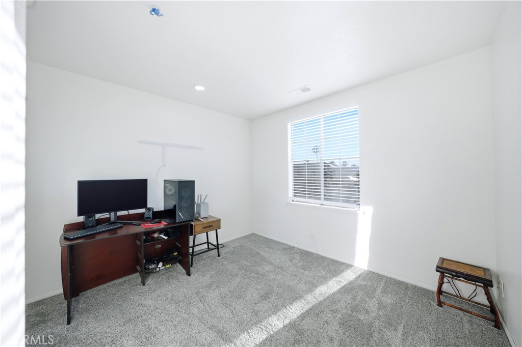 Fontana, California, 92336, United States, 3 Bedrooms Bedrooms, ,2 BathroomsBathrooms,Residential,For Sale,2028029