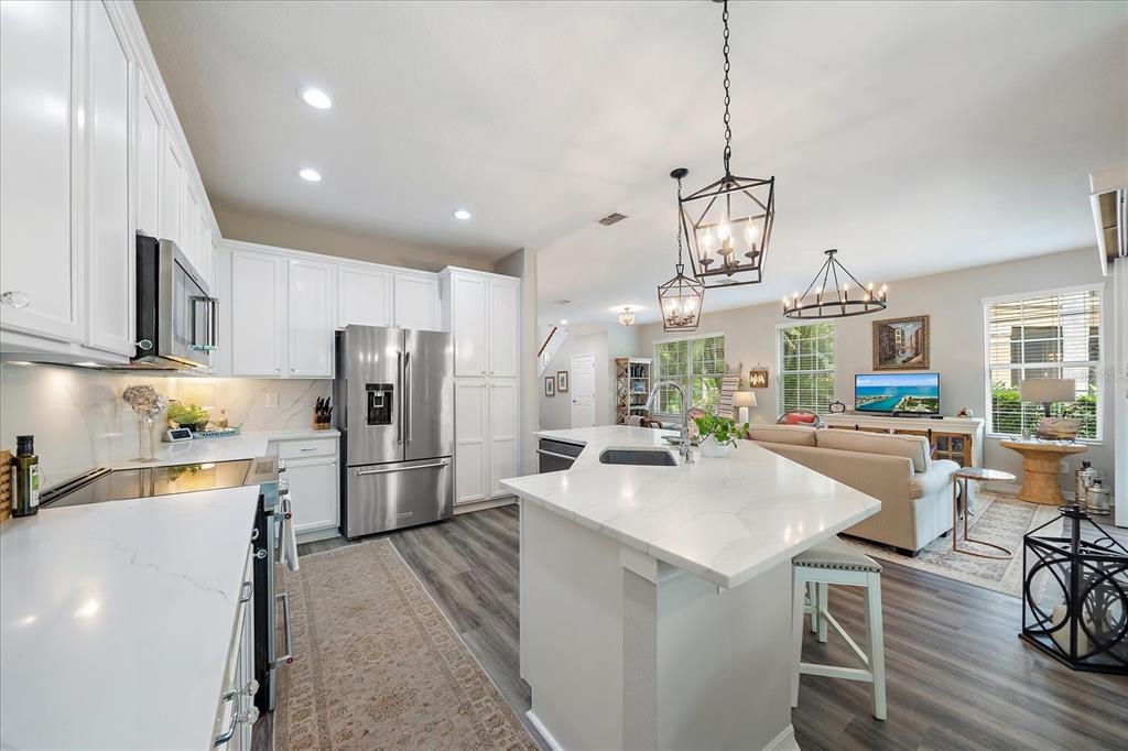 Sarasota, Florida, 34243, United States, 3 Bedrooms Bedrooms, ,3 BathroomsBathrooms,Residential,For Sale,1885250