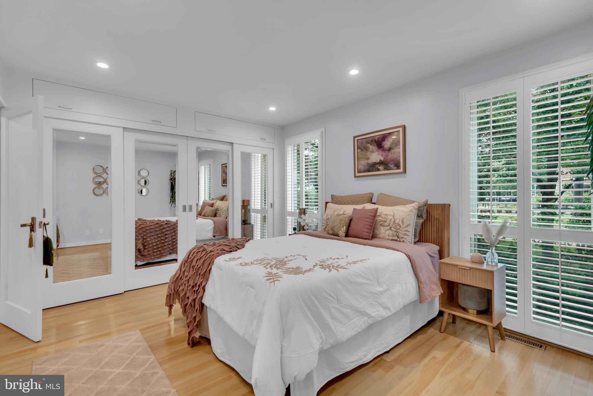Washington, District of Columbia, 20024, United States, 3 Bedrooms Bedrooms, ,3 BathroomsBathrooms,Residential,For Sale,1943567