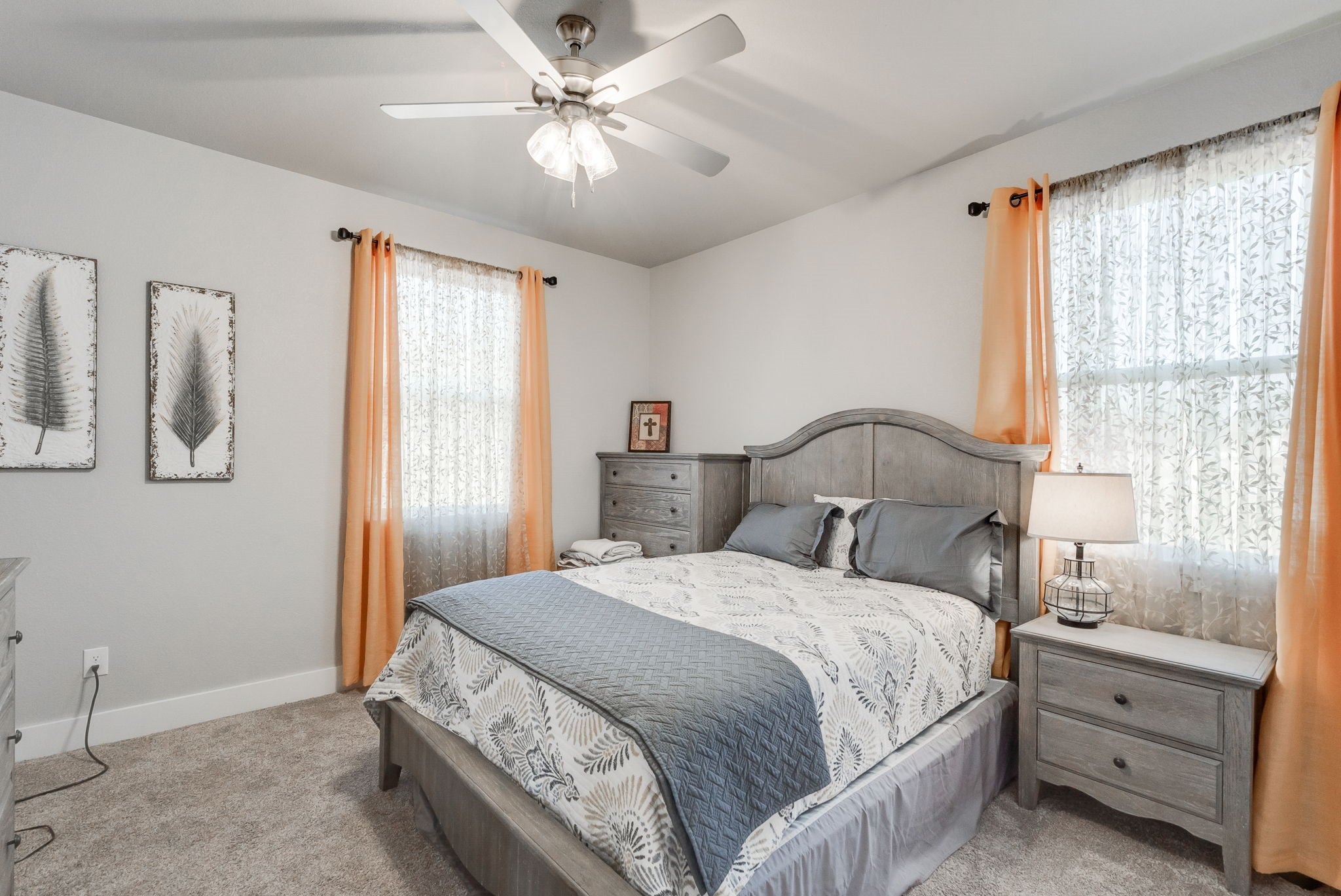 Weatherford, Texas, 76088, United States, 3 Bedrooms Bedrooms, ,2 BathroomsBathrooms,Residential,For Sale,1983909