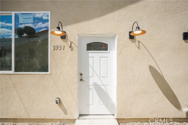 Los Angeles, California, 90062, United States, 7 Bedrooms Bedrooms, ,Residential,For Sale,1974171