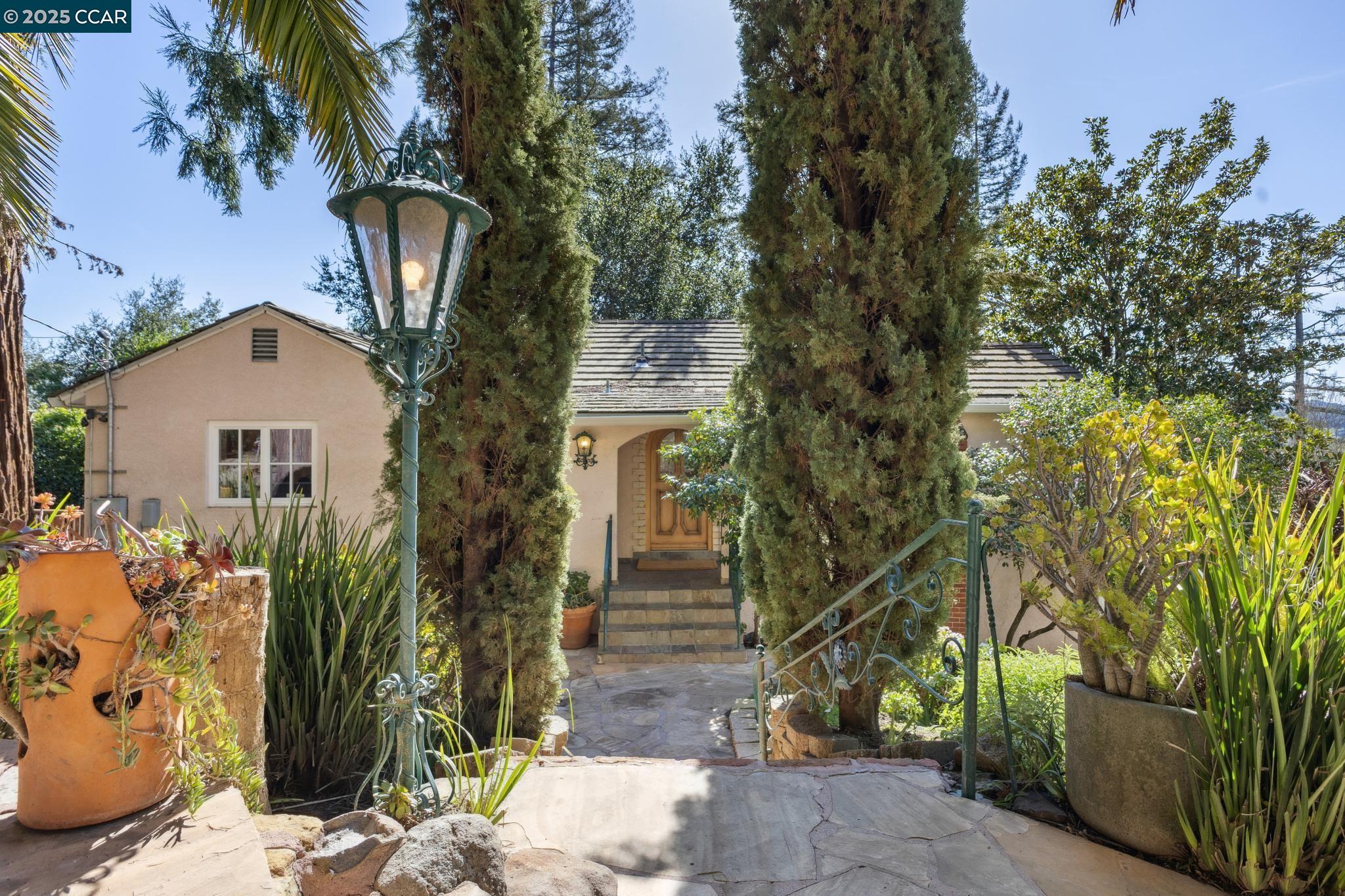 Orinda, California, 94563, United States, 4 Bedrooms Bedrooms, ,3 BathroomsBathrooms,Residential,For Sale,1804966