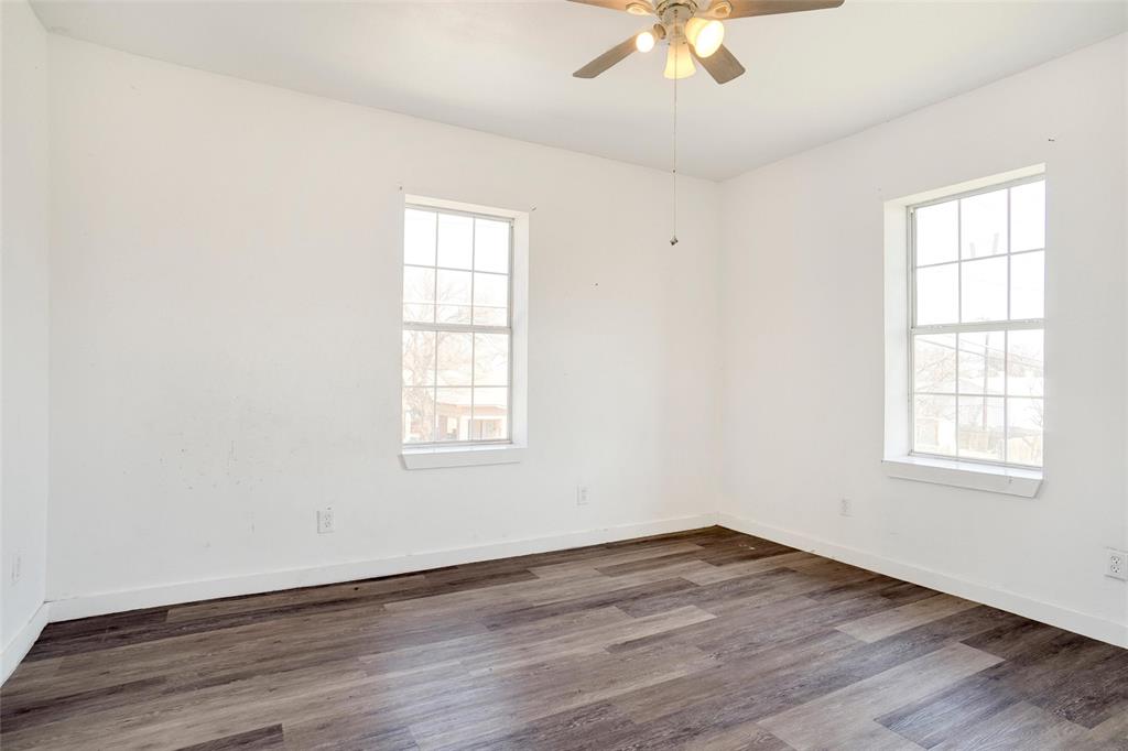 Fort Worth, Texas, 76110, United States, 11 Bedrooms Bedrooms, ,4 BathroomsBathrooms,Residential,For Sale,1921106