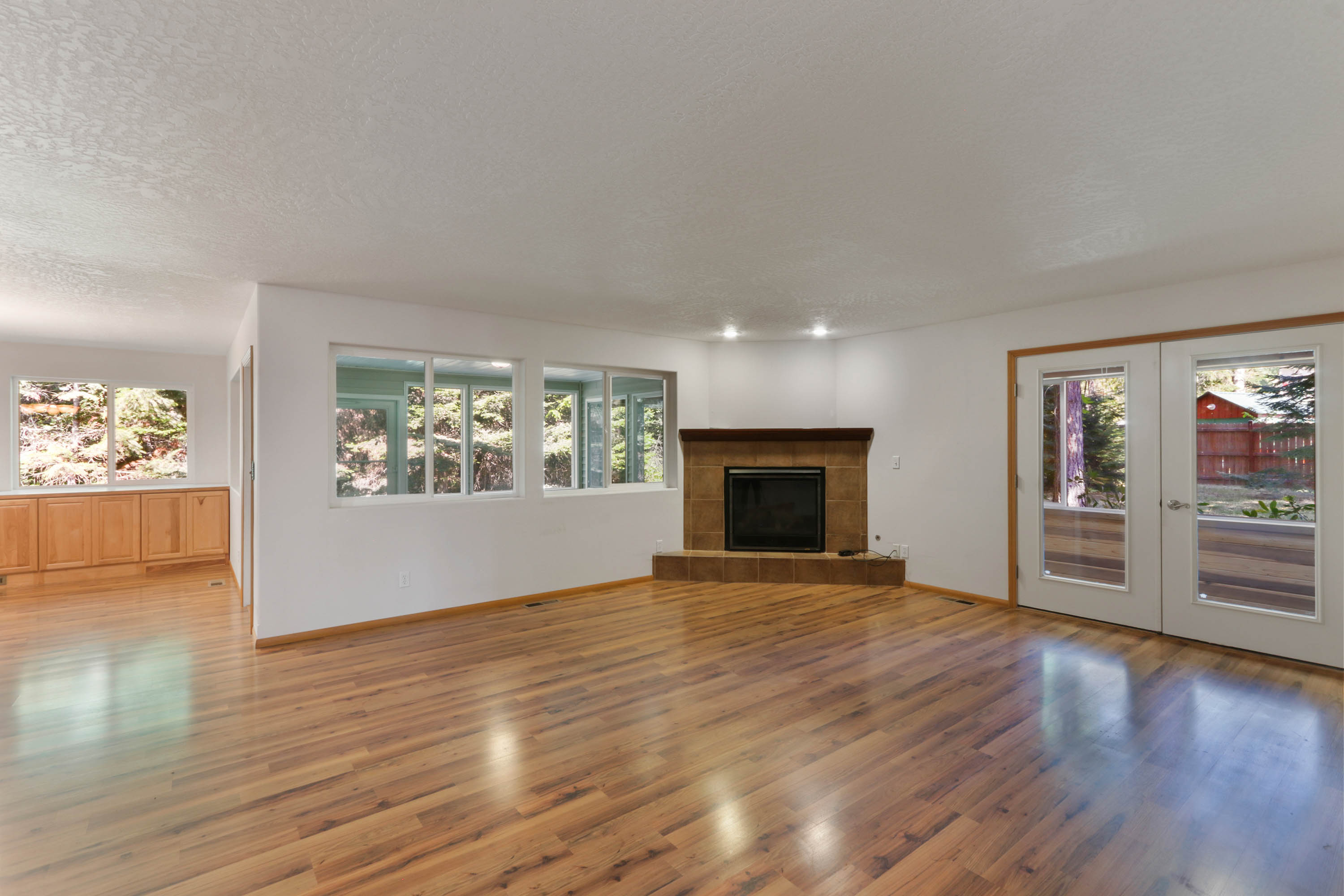 Sandpoint, Idaho, 83864, United States, 3 Bedrooms Bedrooms, ,2 BathroomsBathrooms,Residential,For Sale,1936853