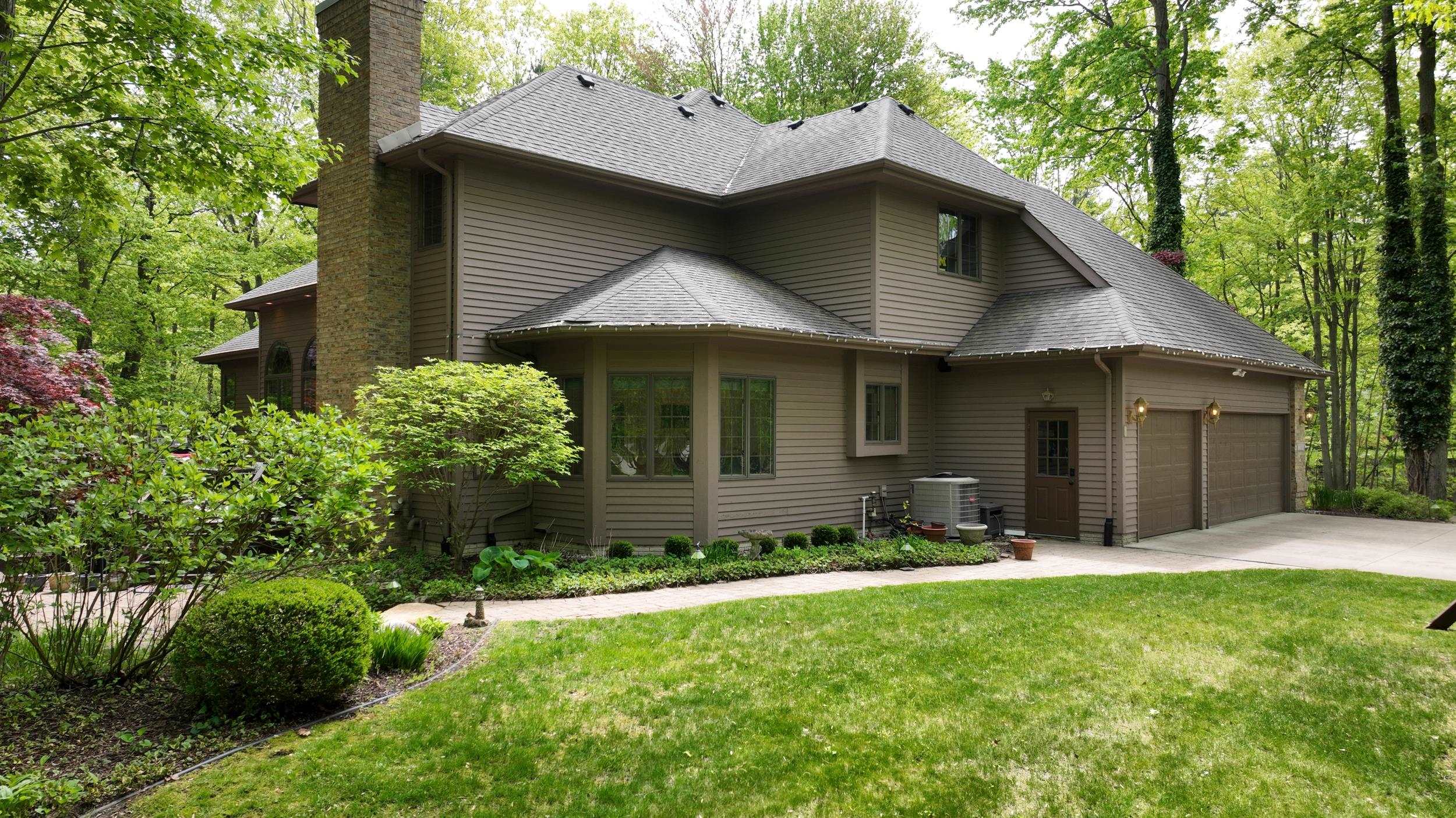 Midland, Michigan, 48642, United States, 5 Bedrooms Bedrooms, ,5 BathroomsBathrooms,Residential,For Sale,2049477