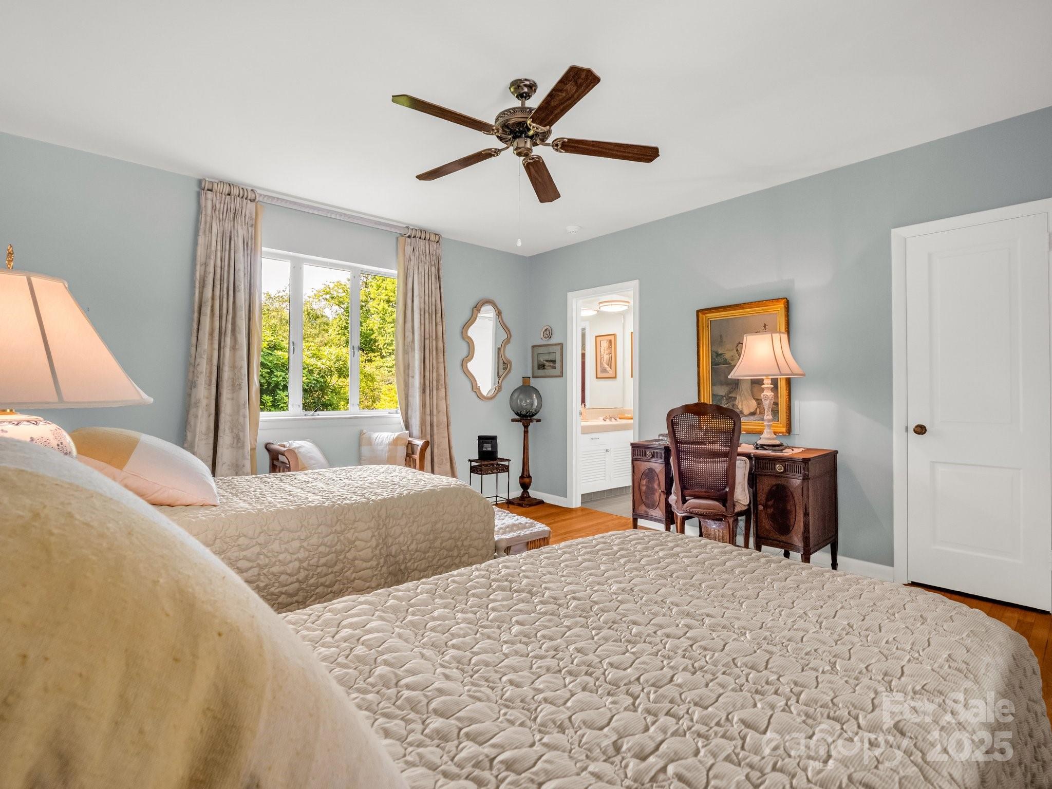 Landrum, South Carolina, 29356, United States, 3 Bedrooms Bedrooms, ,5 BathroomsBathrooms,Residential,For Sale,1847150