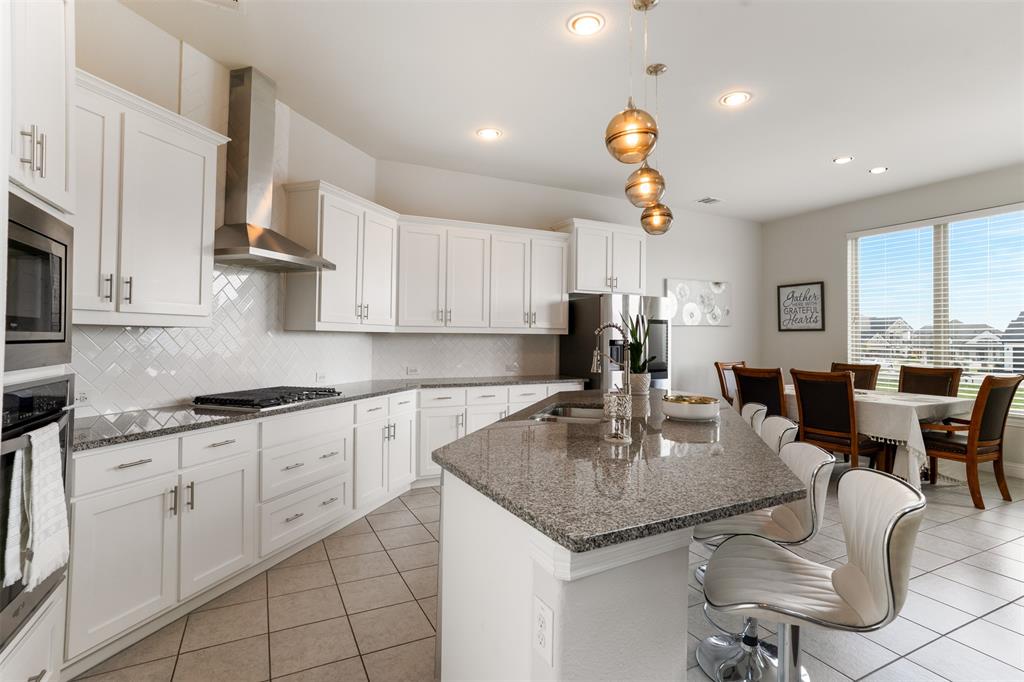Heath, Texas, 75126, United States, 4 Bedrooms Bedrooms, ,4 BathroomsBathrooms,Residential,For Sale,1784513