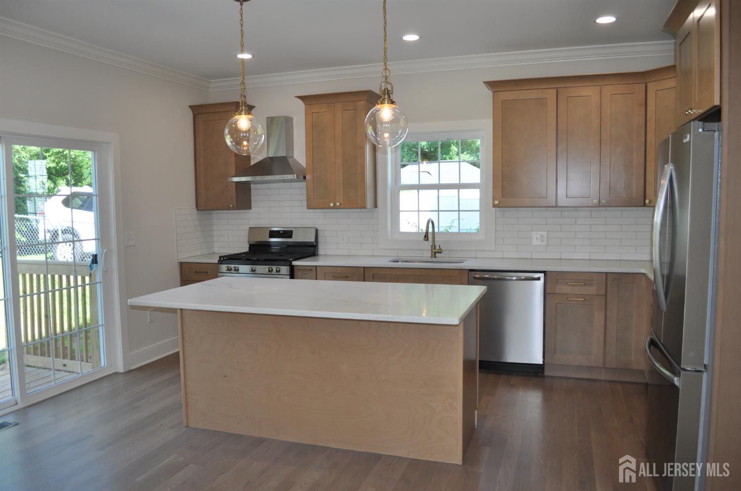 Woodbridge, New Jersey, 07095, United States, 4 Bedrooms Bedrooms, ,4 BathroomsBathrooms,Residential,For Sale,1920305