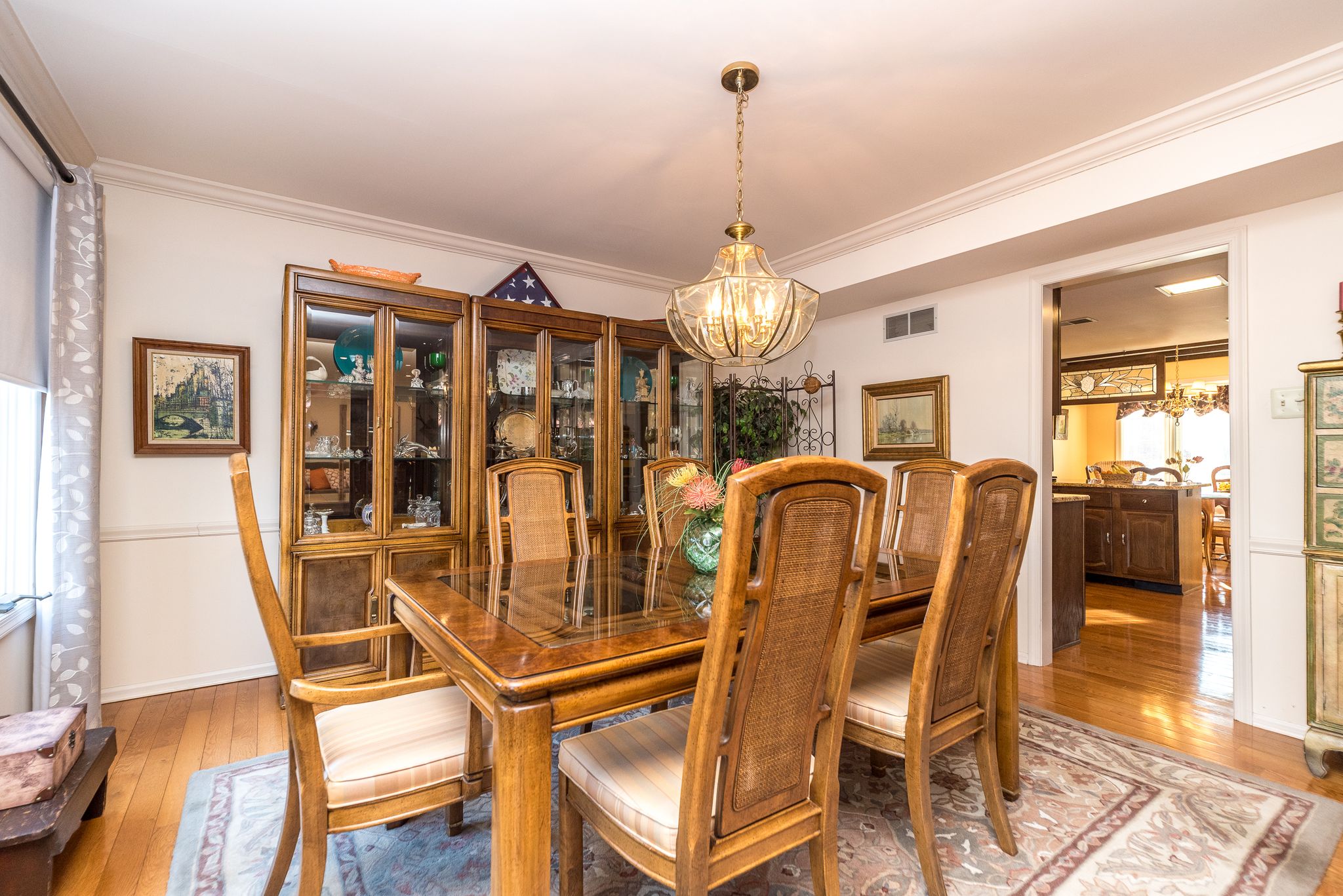 Chesterbrook, Pennsylvania, 19087, United States, 2 Bedrooms Bedrooms, ,3 BathroomsBathrooms,Residential,For Sale,1978885