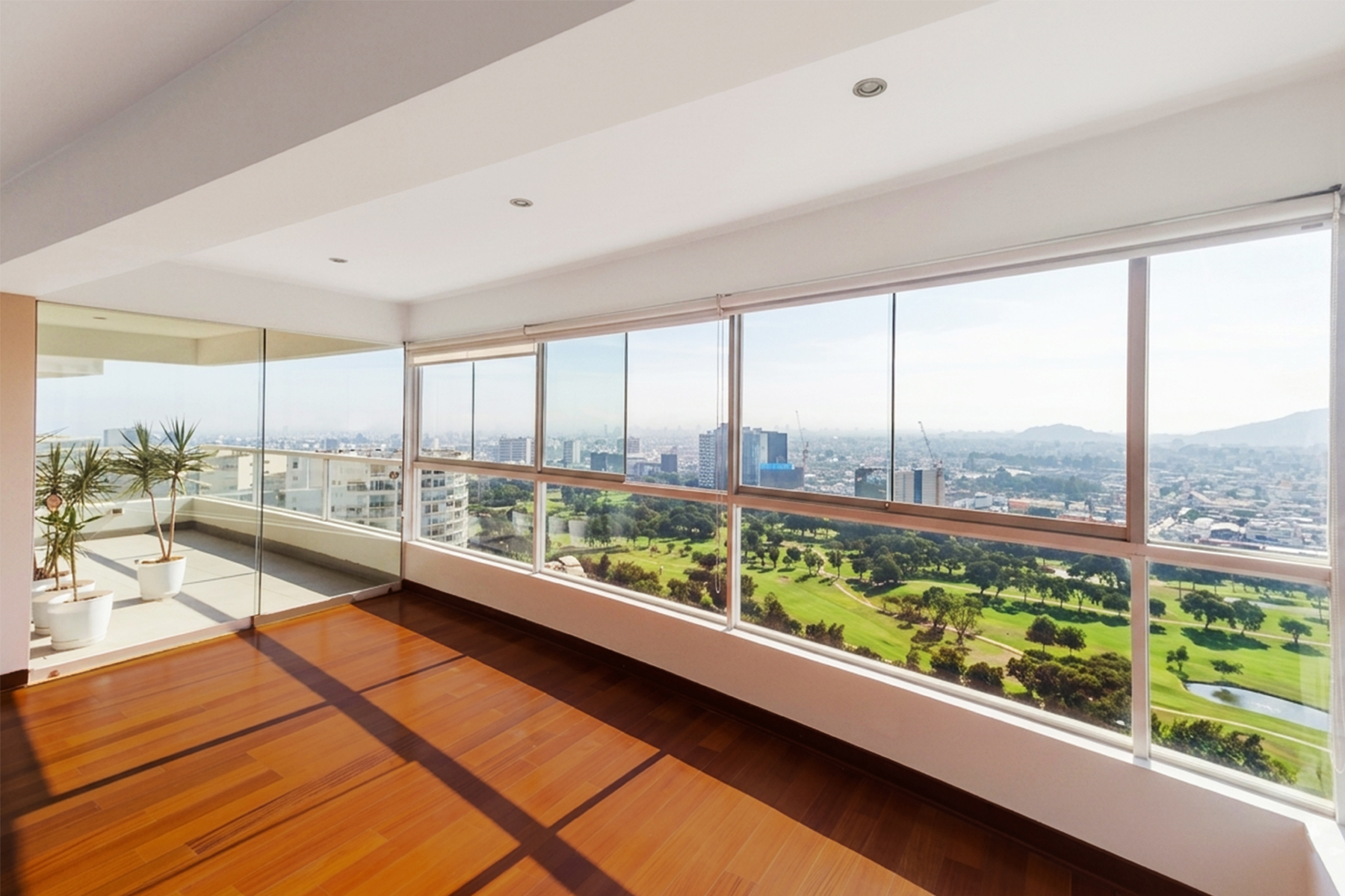  Exclusive penthouse with panoramic views in a prime location in CERROS DE CAMACH - 物件實景