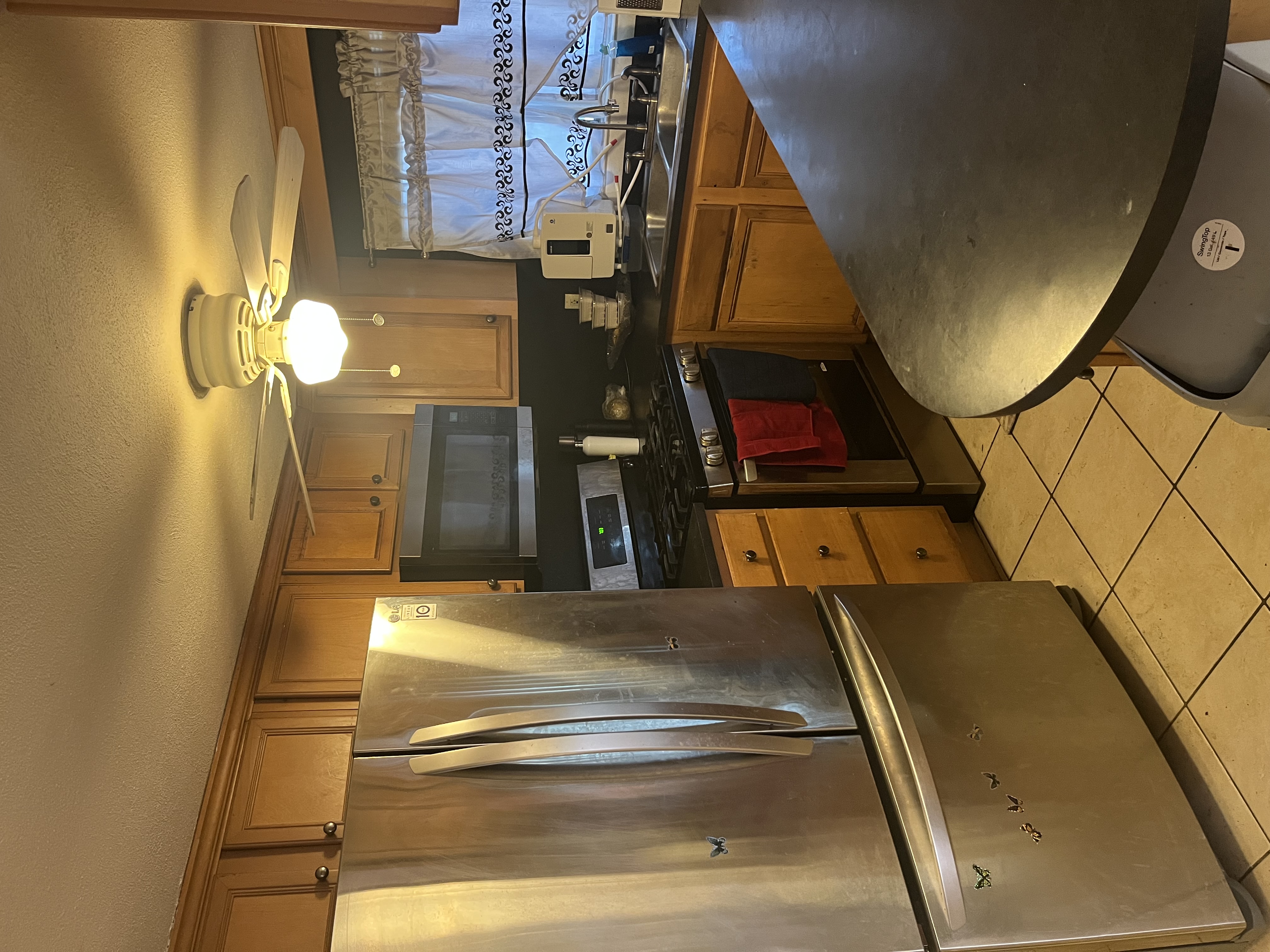 North Providence, Rhode Island, 02911, United States, 4 Bedrooms Bedrooms, ,4 BathroomsBathrooms,Residential,For Sale,1981959