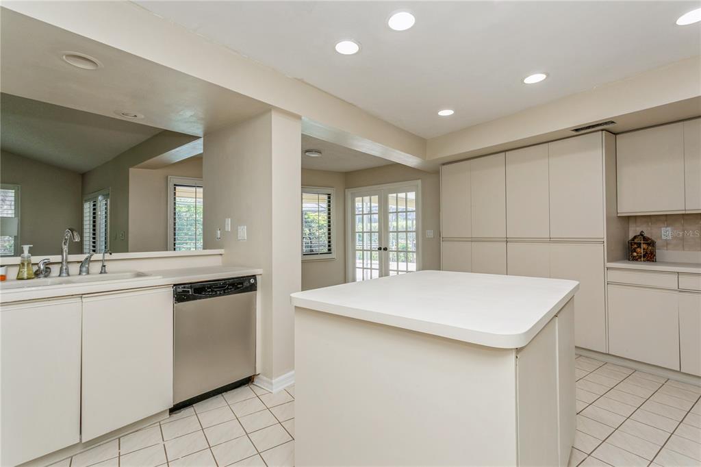 Palm Harbor, Florida, 34684, United States, 4 Bedrooms Bedrooms, ,3 BathroomsBathrooms,Residential,For Sale,1874048
