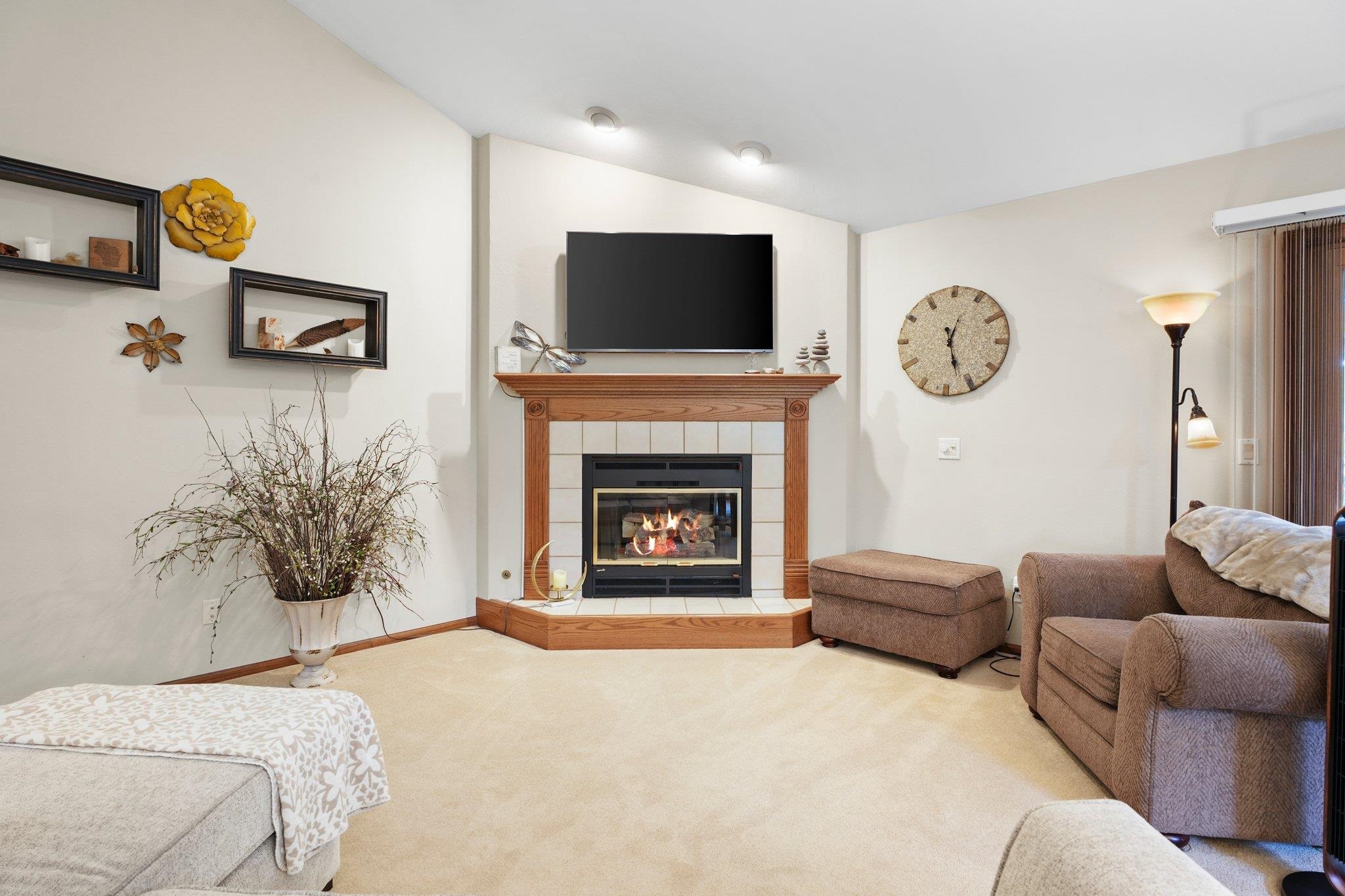 Spring Green, Wisconsin, 53588, United States, 4 Bedrooms Bedrooms, ,3 BathroomsBathrooms,Residential,For Sale,1930492