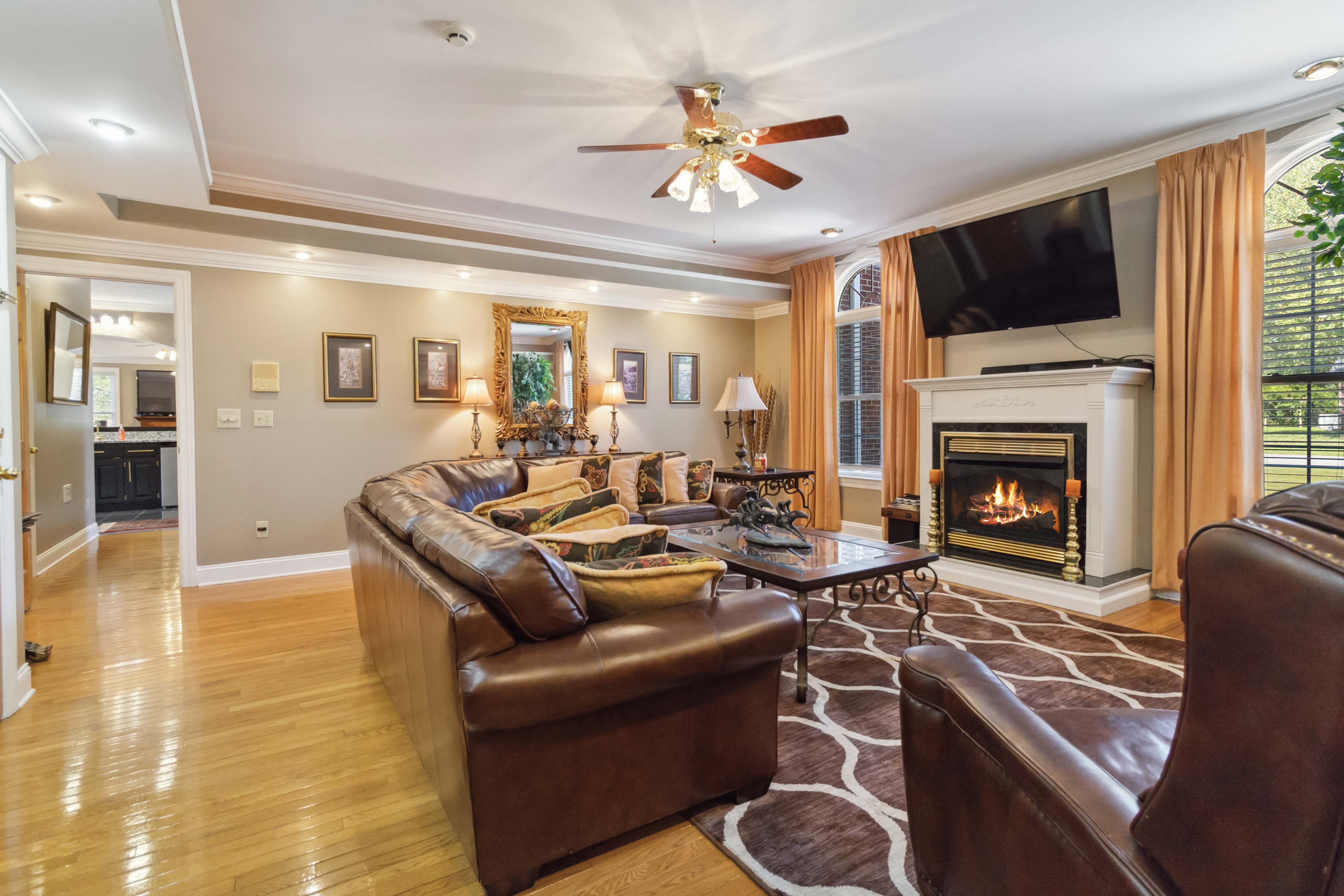 Corbin, Kentucky, 40701, United States, 10 Bedrooms Bedrooms, ,10 BathroomsBathrooms,Residential,For Sale,2045209