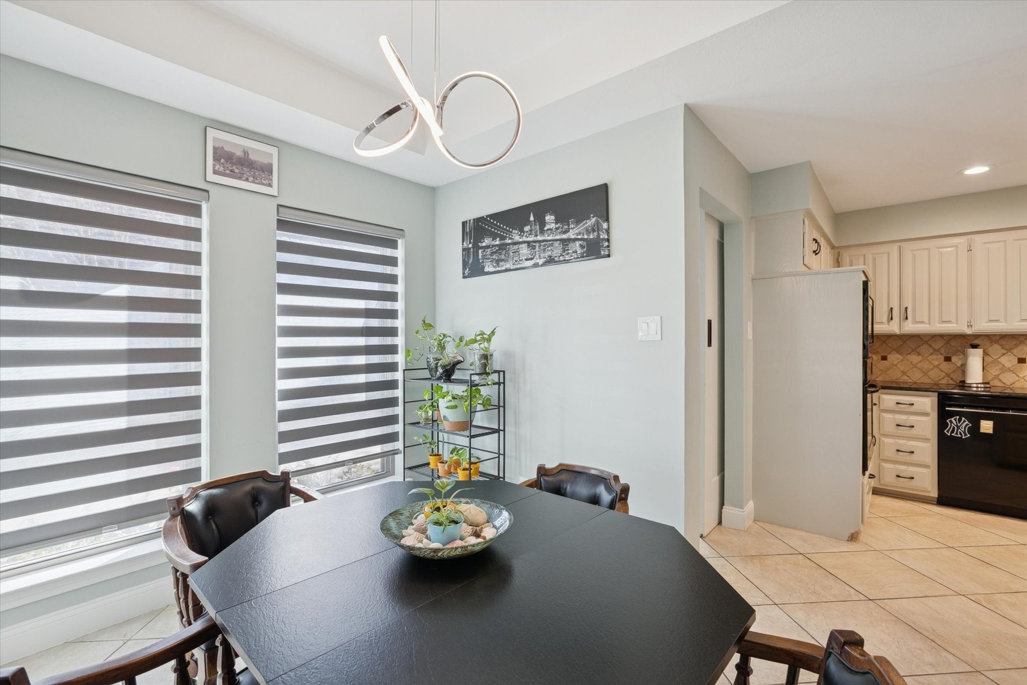 Hurst, Texas, 76054, United States, 3 Bedrooms Bedrooms, ,2 BathroomsBathrooms,Residential,For Sale,2005919