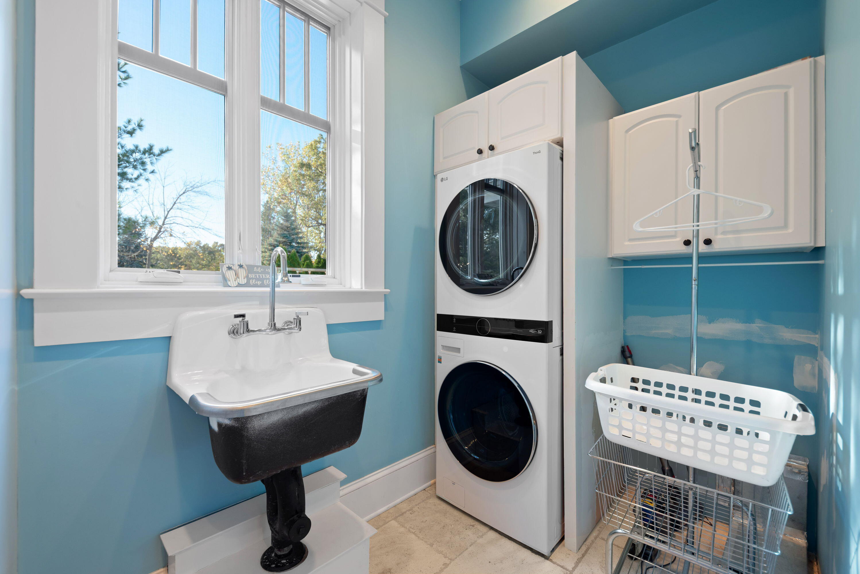 New Buffalo, Michigan, 49117, United States, 6 Bedrooms Bedrooms, ,5 BathroomsBathrooms,Residential,For Sale,1989502