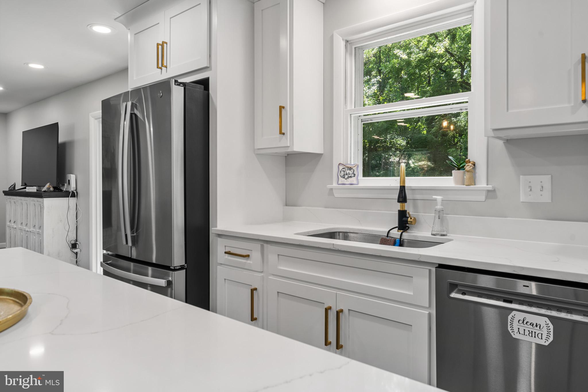 Hollywood, Maryland, 20636, United States, 3 Bedrooms Bedrooms, ,2 BathroomsBathrooms,Residential,For Sale,1935690