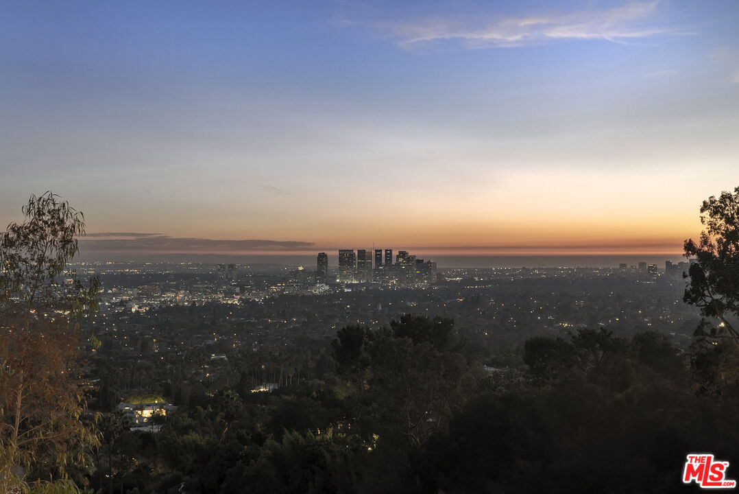 Los Angeles, California, 90046, United States, ,Land,For Sale,1891121