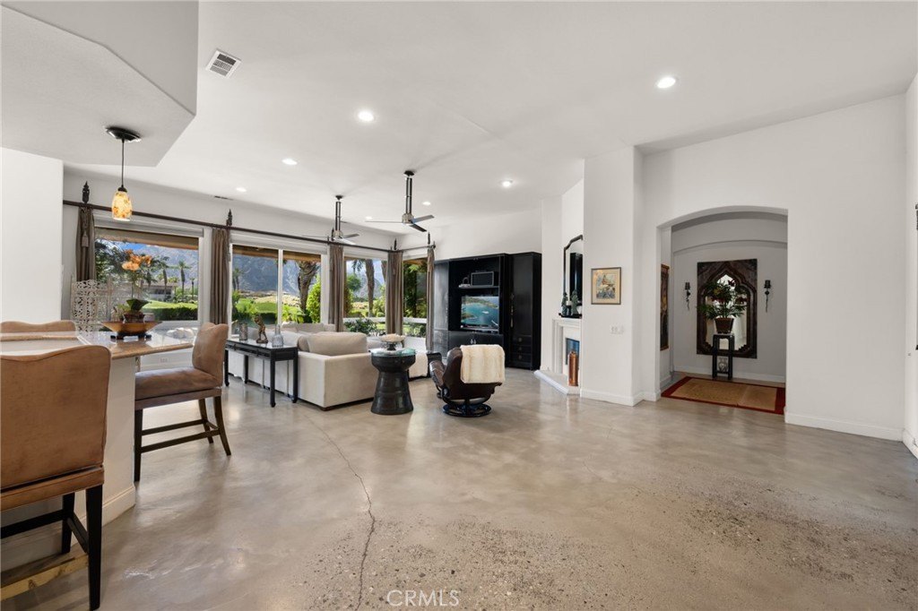 La Quinta, California, 92253, United States, 4 Bedrooms Bedrooms, ,4 BathroomsBathrooms,Residential,For Sale,1974017