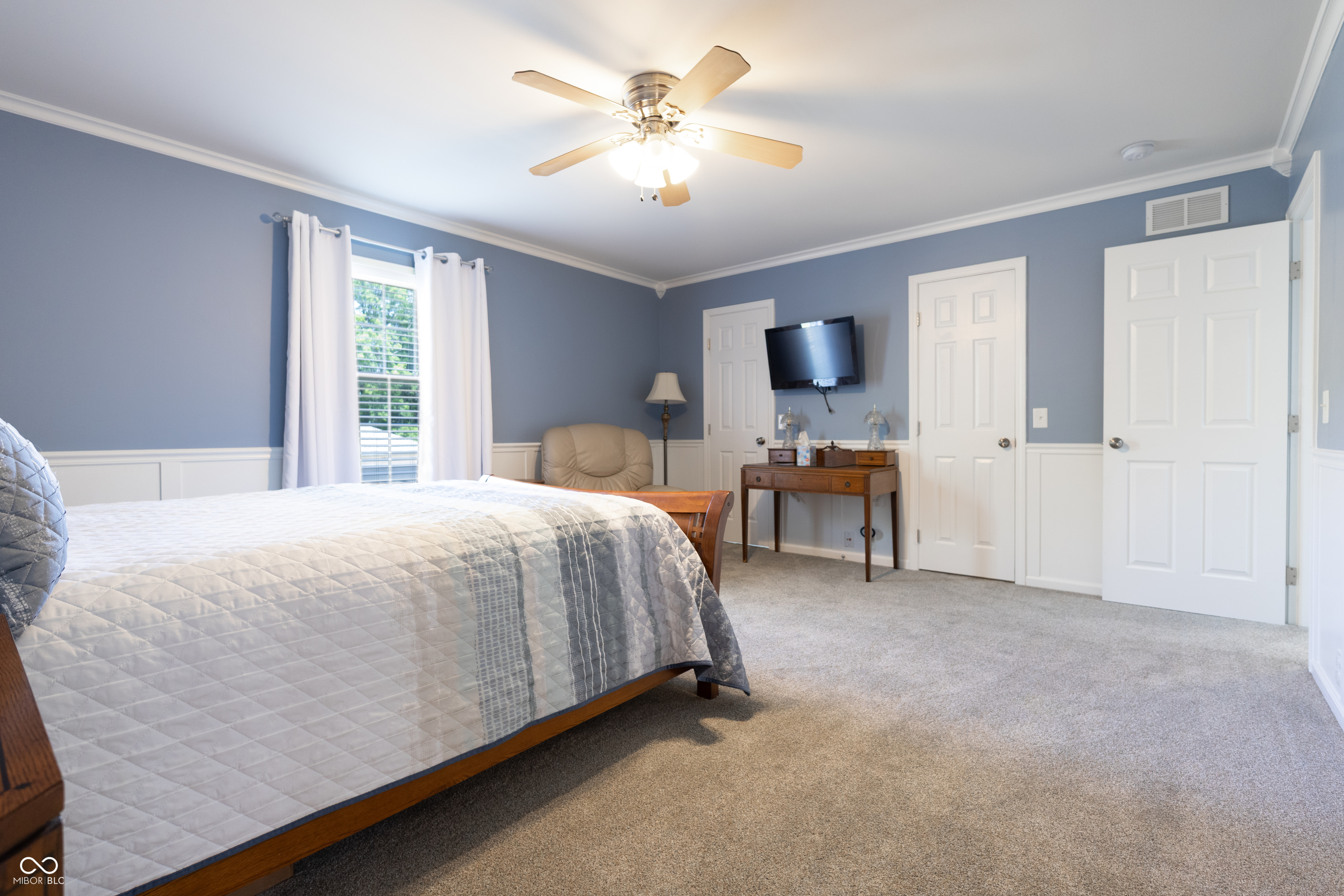 Columbus, Indiana, 47203, United States, 5 Bedrooms Bedrooms, ,6 BathroomsBathrooms,Residential,For Sale,1975671