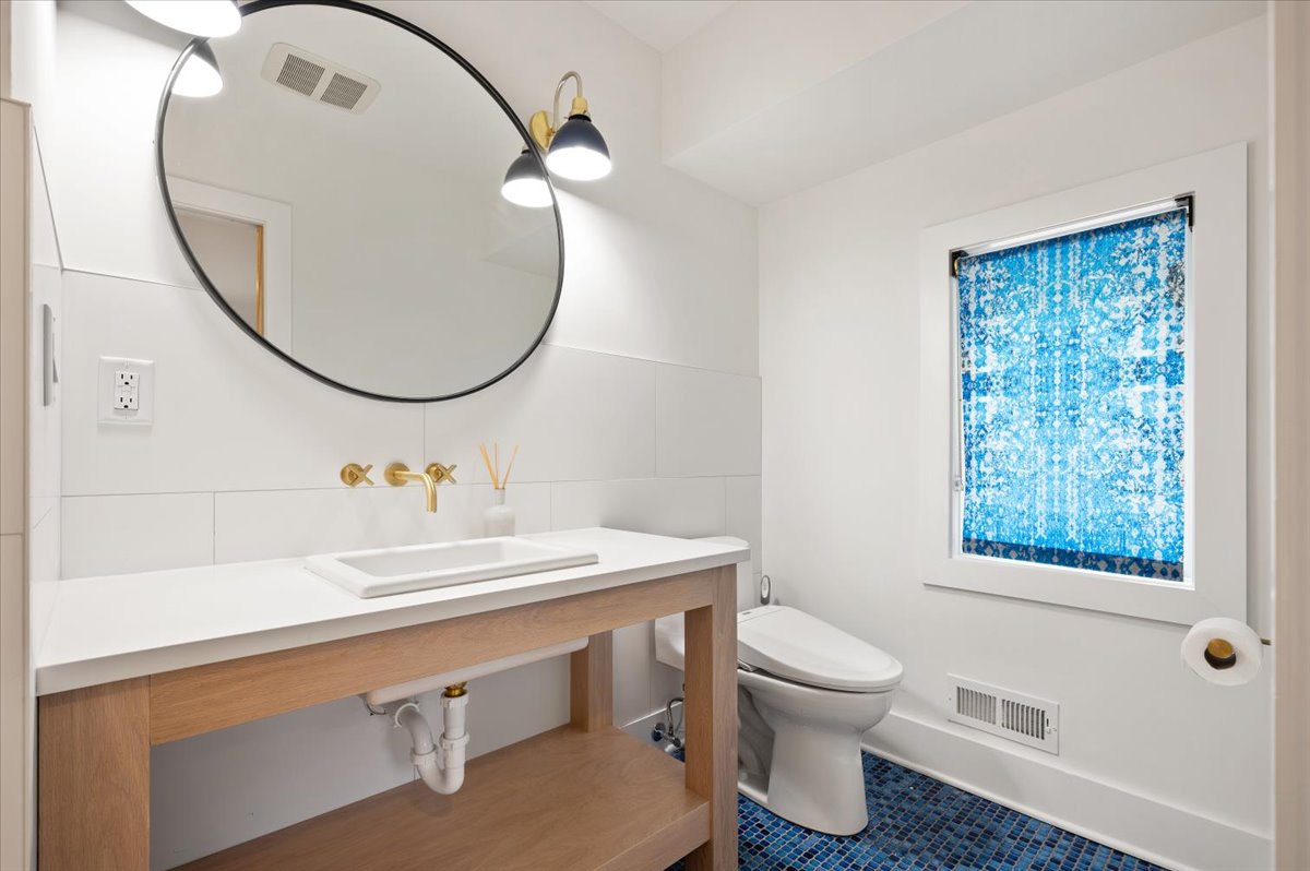 Bernardsville, New Jersey, 07924, United States, 5 Bedrooms Bedrooms, ,6 BathroomsBathrooms,Residential,For Sale,1981424