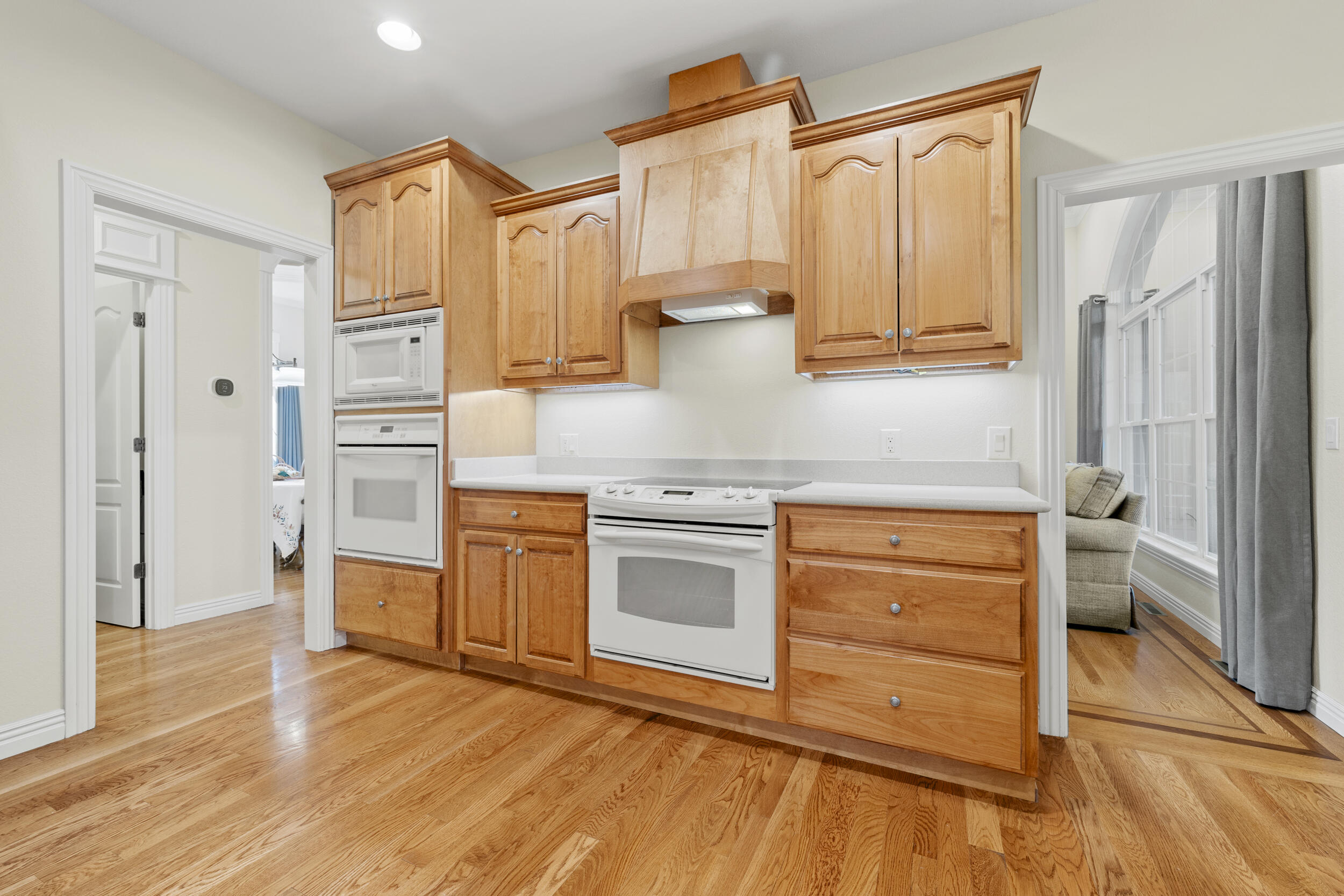 Kimberling City, Missouri, 65686, United States, 5 Bedrooms Bedrooms, ,4 BathroomsBathrooms,Residential,For Sale,1883483