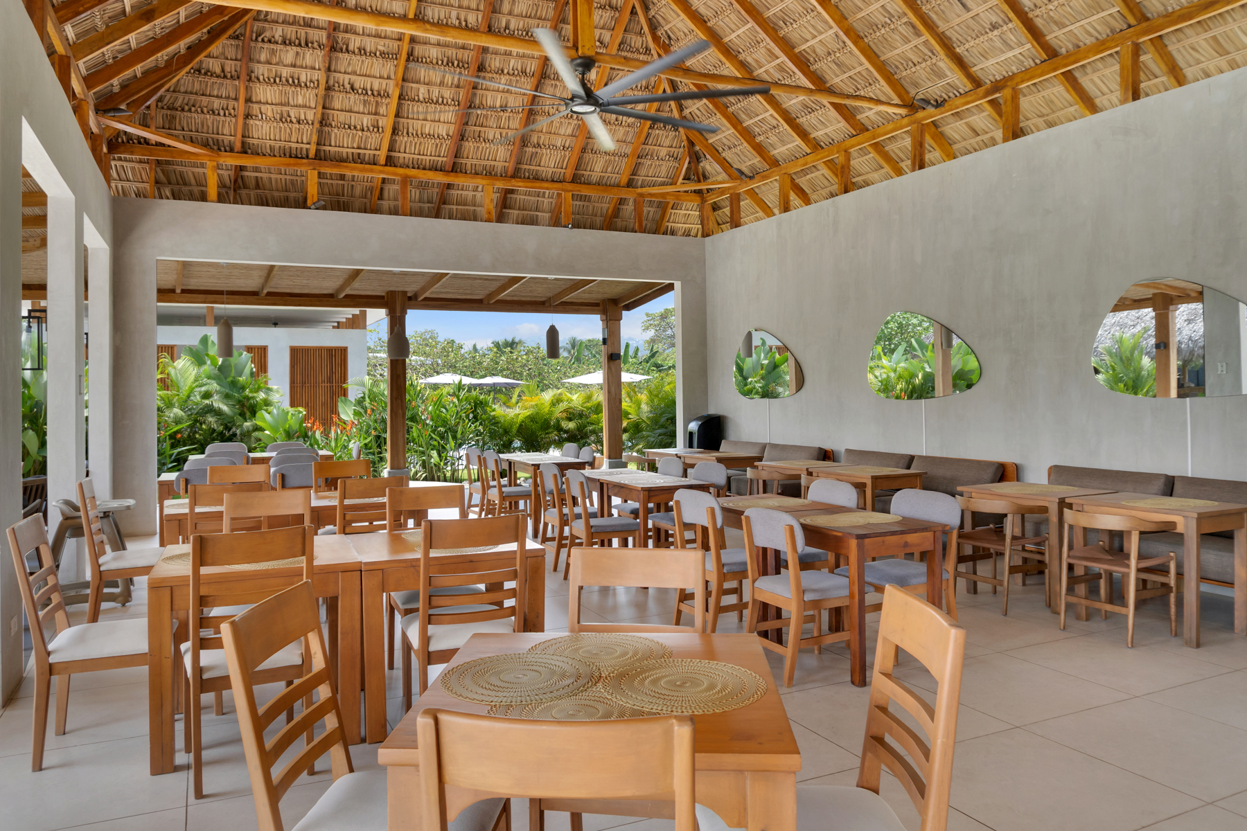 Playa Hermosa, Puntarenas, 61101, CR, 4 Bedrooms Bedrooms, ,3 BathroomsBathrooms,Residential,For Sale,1995563