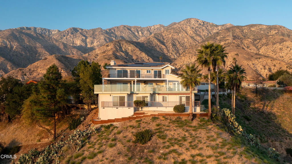 Altadena, California, 91001, United States, 5 Bedrooms Bedrooms, ,6 BathroomsBathrooms,Residential,For Sale,1989048