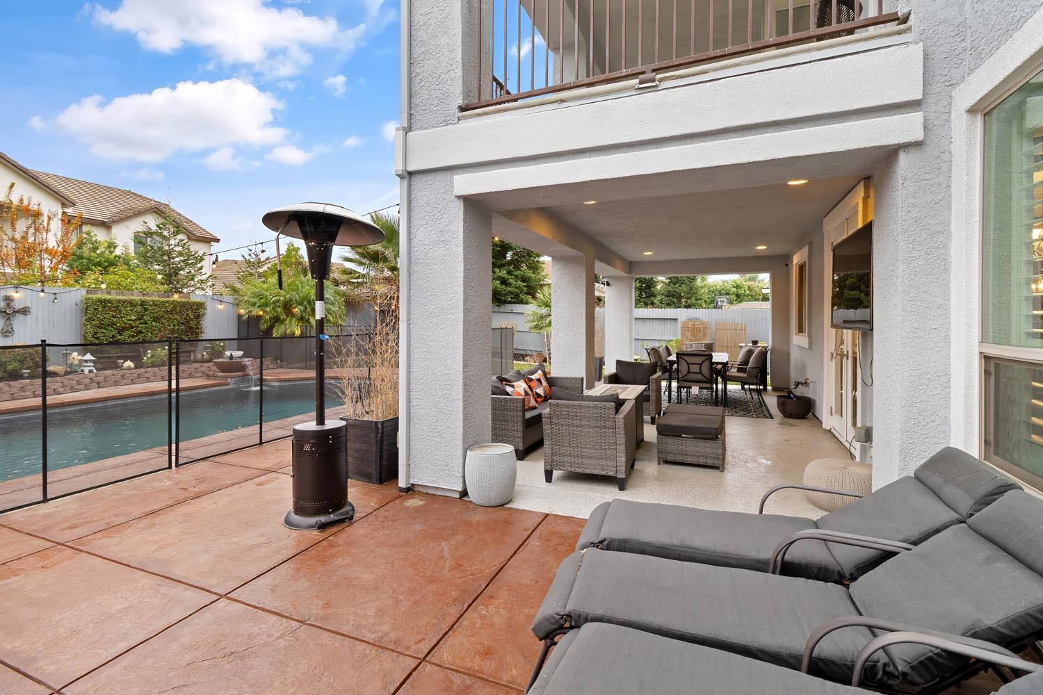 Elk Grove, California, 95757, United States, 5 Bedrooms Bedrooms, ,5 BathroomsBathrooms,Residential,For Sale,2001811