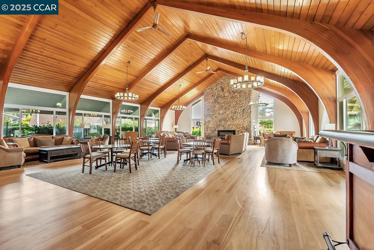 Moraga, California, 94556, United States, 2 Bedrooms Bedrooms, ,1 BathroomBathrooms,Residential,For Sale,1994514