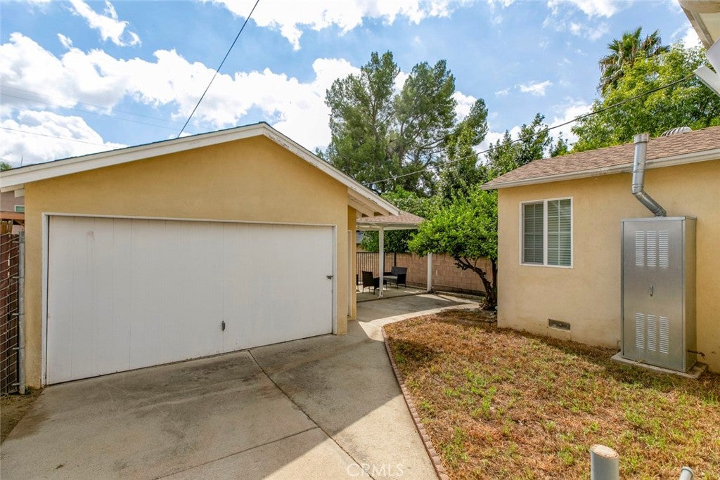 Sylmar, California, 91342, United States, 2 Bedrooms Bedrooms, ,1 BathroomBathrooms,Residential,For Sale,1960749