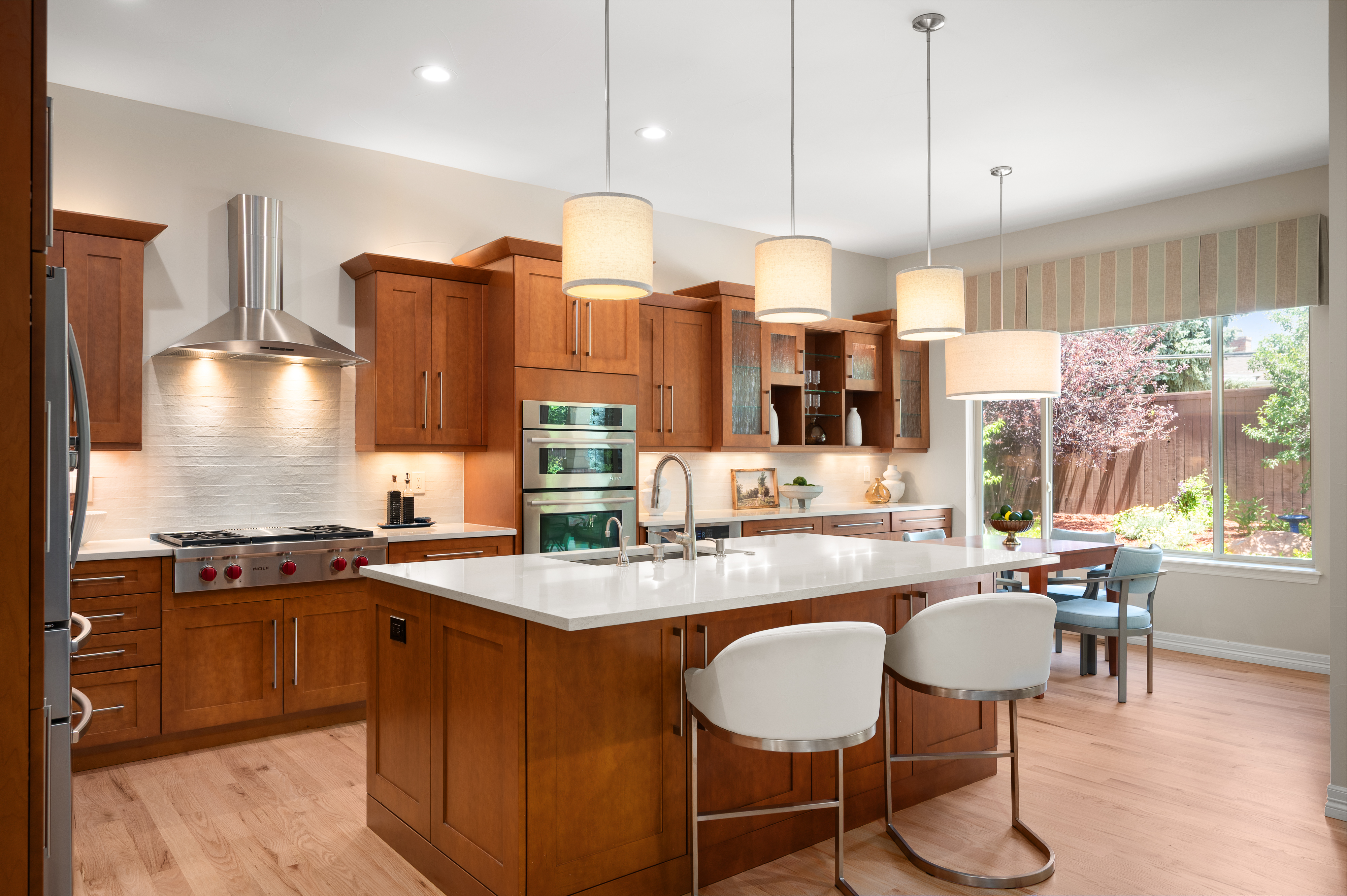  Orchard Park Patio Home with Wolf Kitchen, Spa Suite & Backyard BBQ Oasis - 物件實景