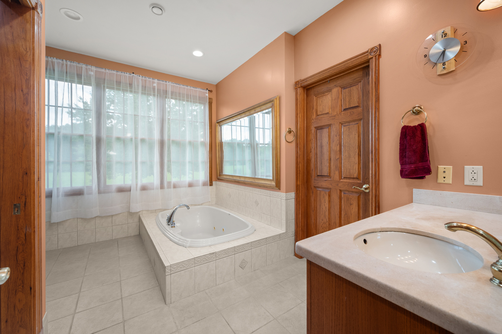 Sycamore, Illinois, 60178, United States, 5 Bedrooms Bedrooms, ,3 BathroomsBathrooms,Residential,For Sale,1904225