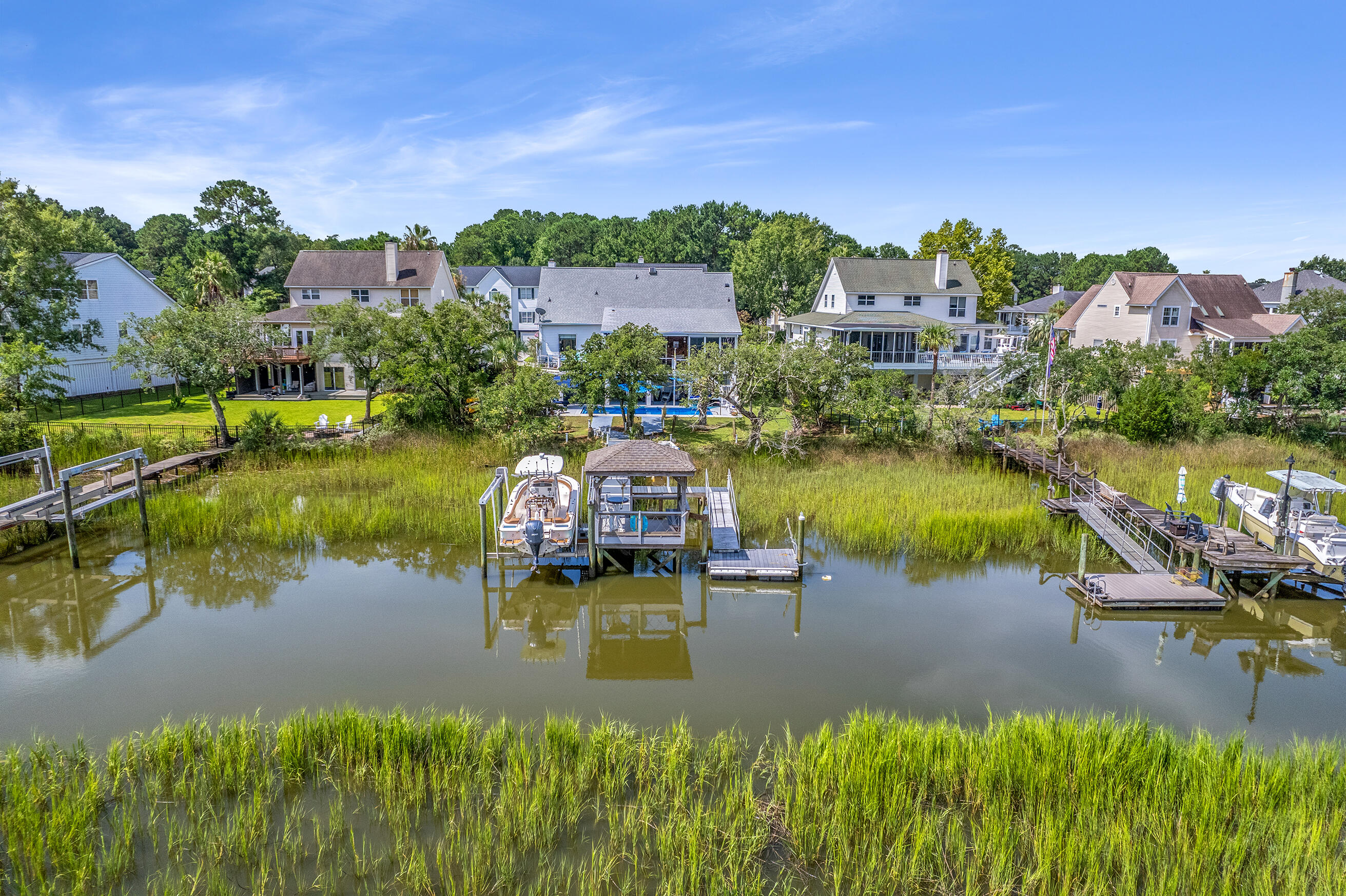 Mount Pleasant, South Carolina, 29466, United States, 3 Bedrooms Bedrooms, ,4 BathroomsBathrooms,Residential,For Sale,1798311