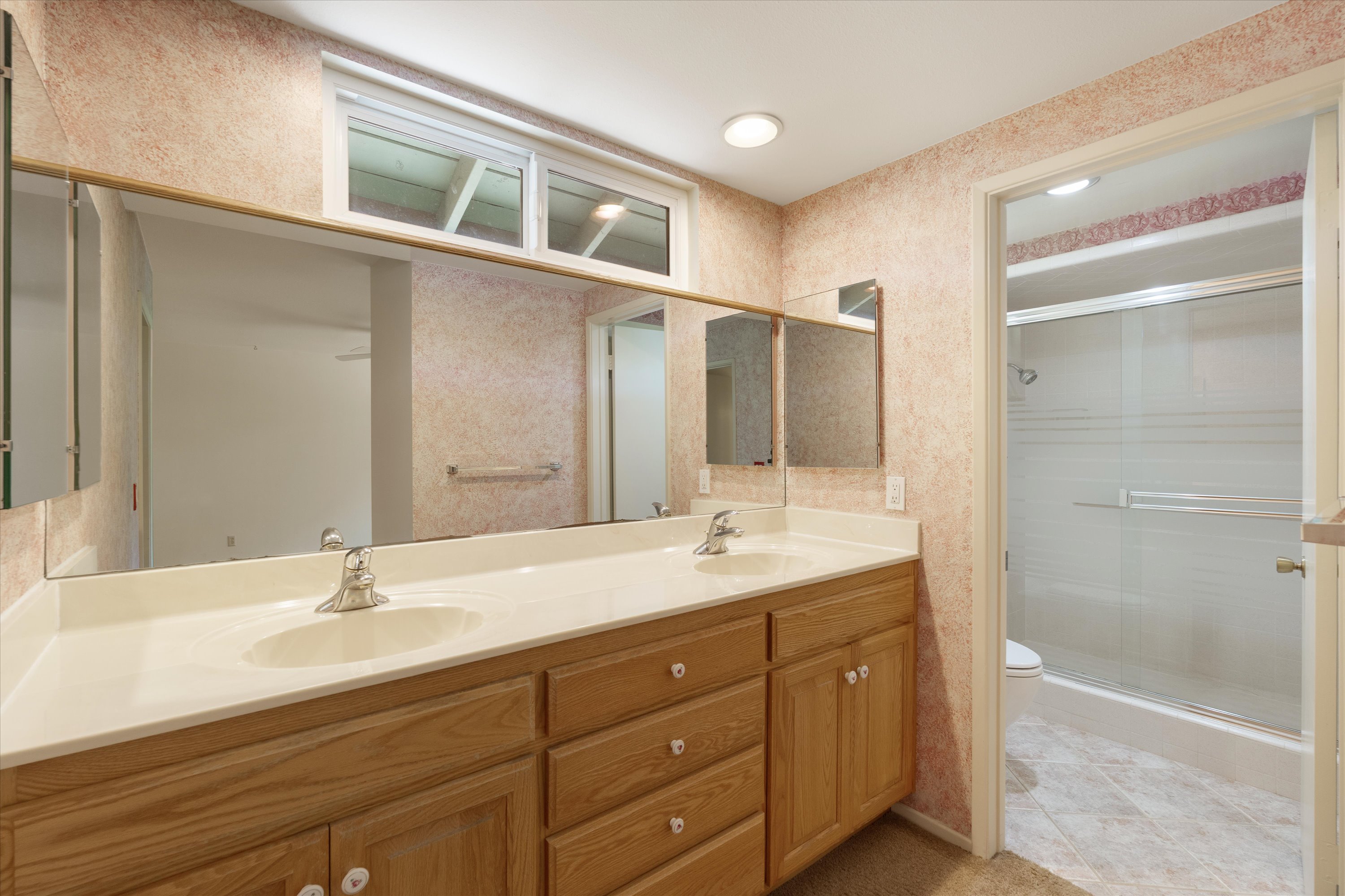 Thousand Oaks, California, 91360, United States, 5 Bedrooms Bedrooms, ,3 BathroomsBathrooms,Residential,For Sale,1895028