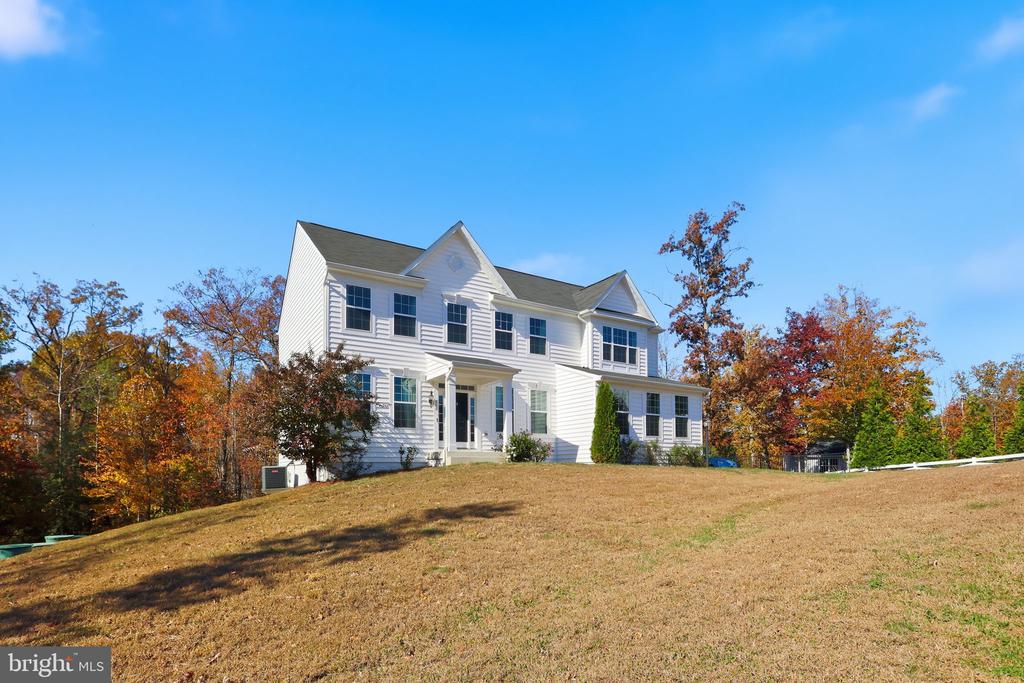 Fredericksburg, Virginia, 22405, United States, 5 Bedrooms Bedrooms, ,3 BathroomsBathrooms,Residential,For Sale,1987075