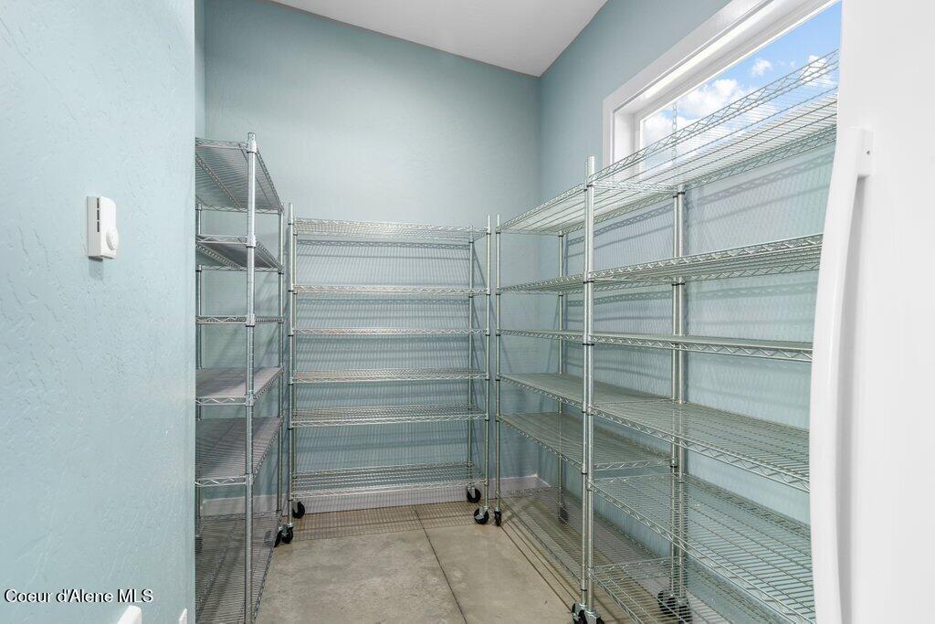 Sandpoint, Idaho, 83864, United States, 4 Bedrooms Bedrooms, ,3 BathroomsBathrooms,Residential,For Sale,1983378