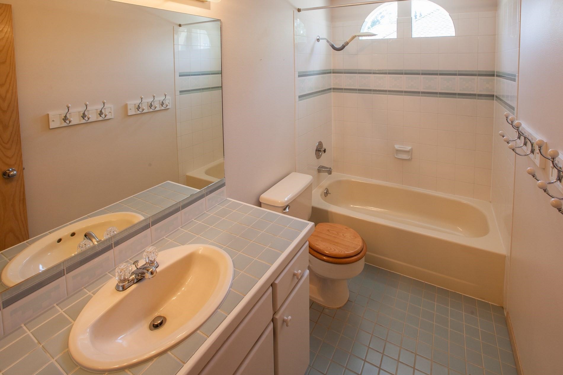 Spokane, Washington, 99223, United States, 4 Bedrooms Bedrooms, ,3 BathroomsBathrooms,Residential,For Sale,1901101