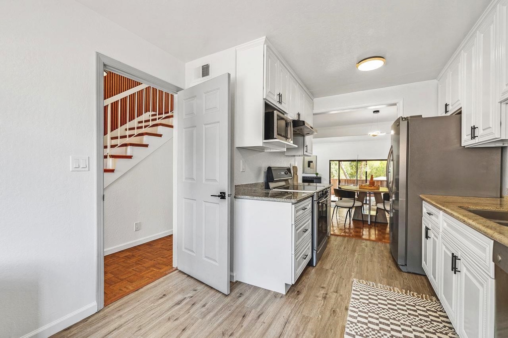 Hayward, California, 94541, United States, 2 Bedrooms Bedrooms, ,2 BathroomsBathrooms,Residential,For Sale,2012744