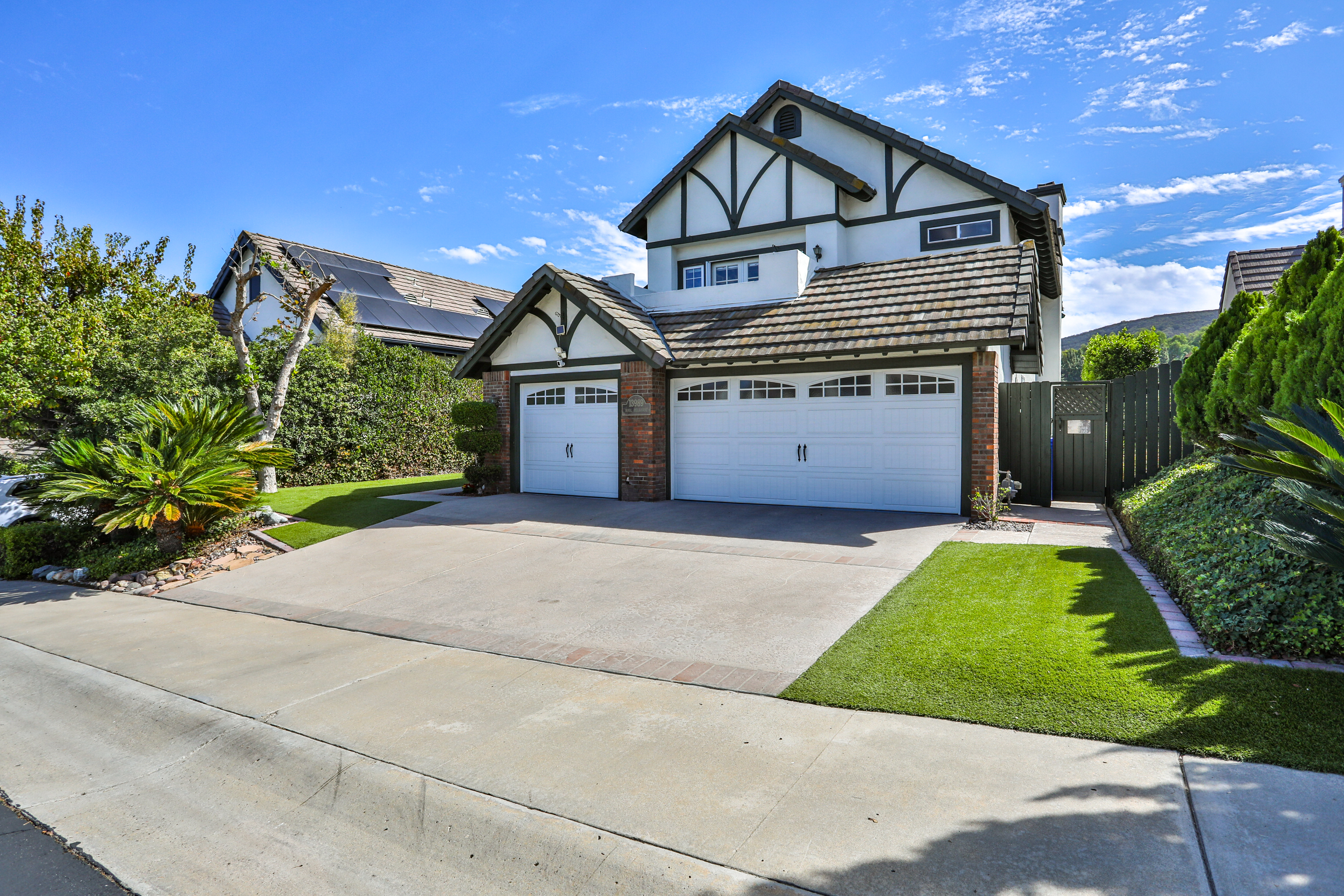  13989 Royal Melbourne Square, San Diego, CA 92128 - 物件實景