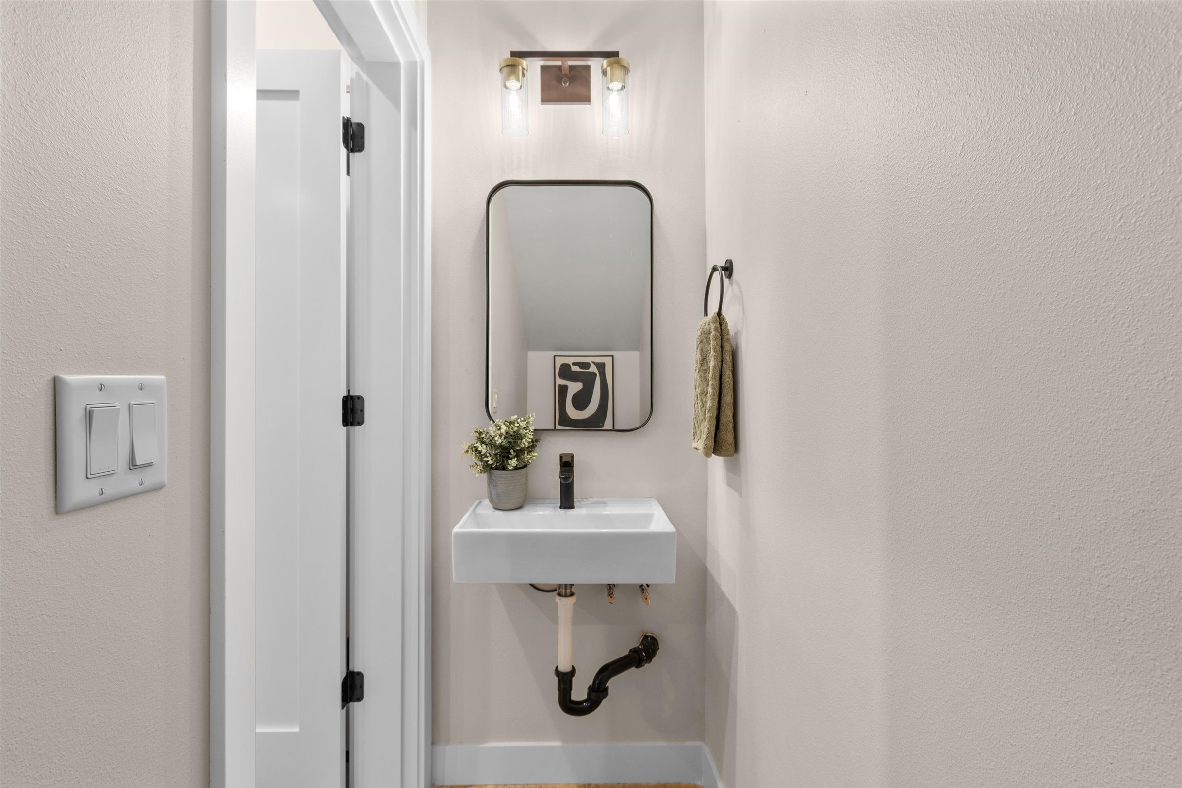  4235 S Bradford St, Seattle, WA 98118 - 物件實景