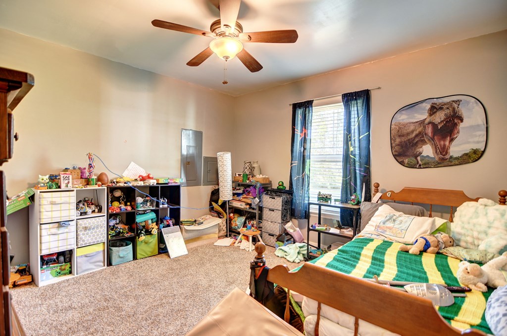 Valdosta, Georgia, 31601, United States, 4 Bedrooms Bedrooms, ,3 BathroomsBathrooms,Residential,For Sale,1980775